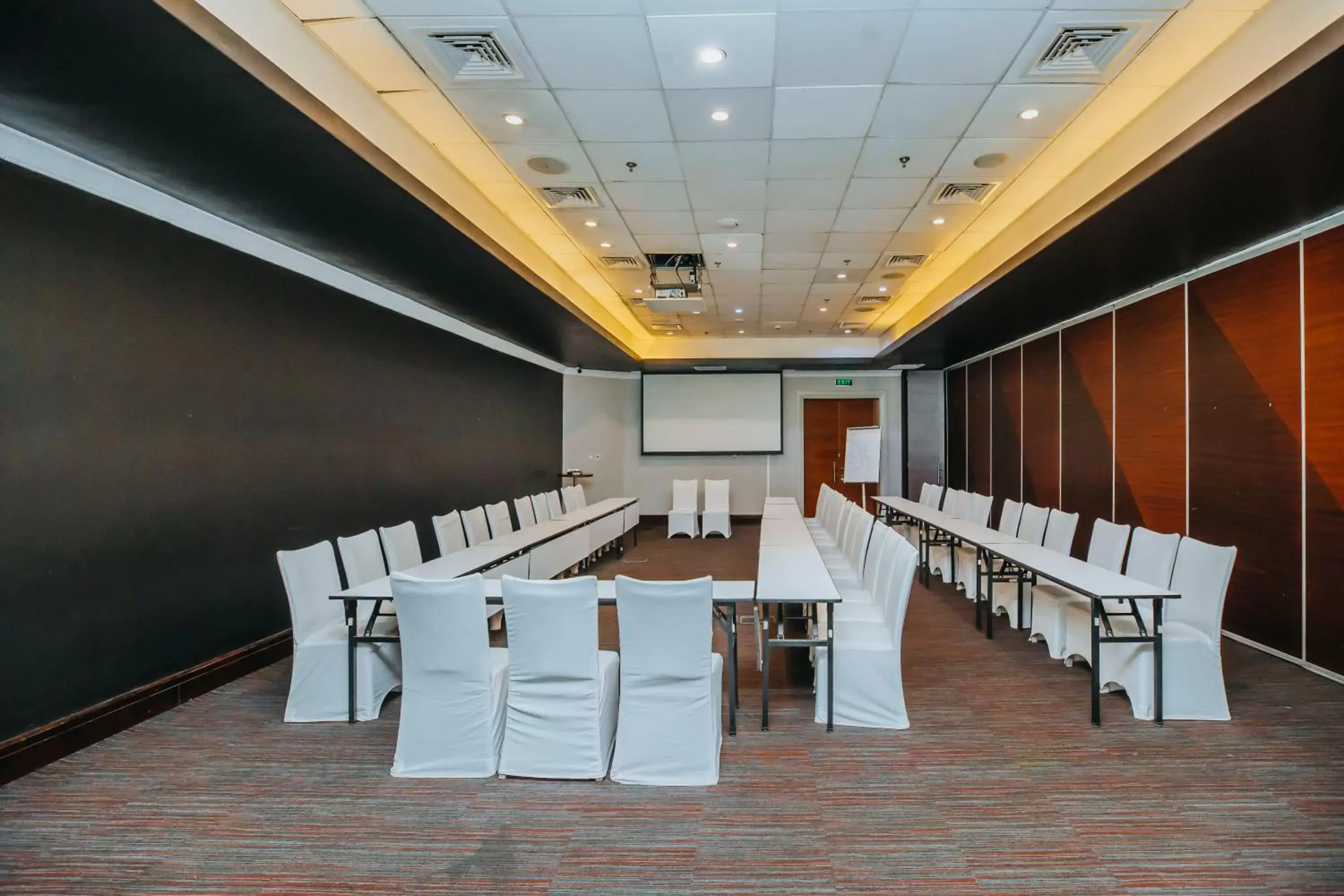 Meeting/conference room in Park Inn by Radisson, Kigali