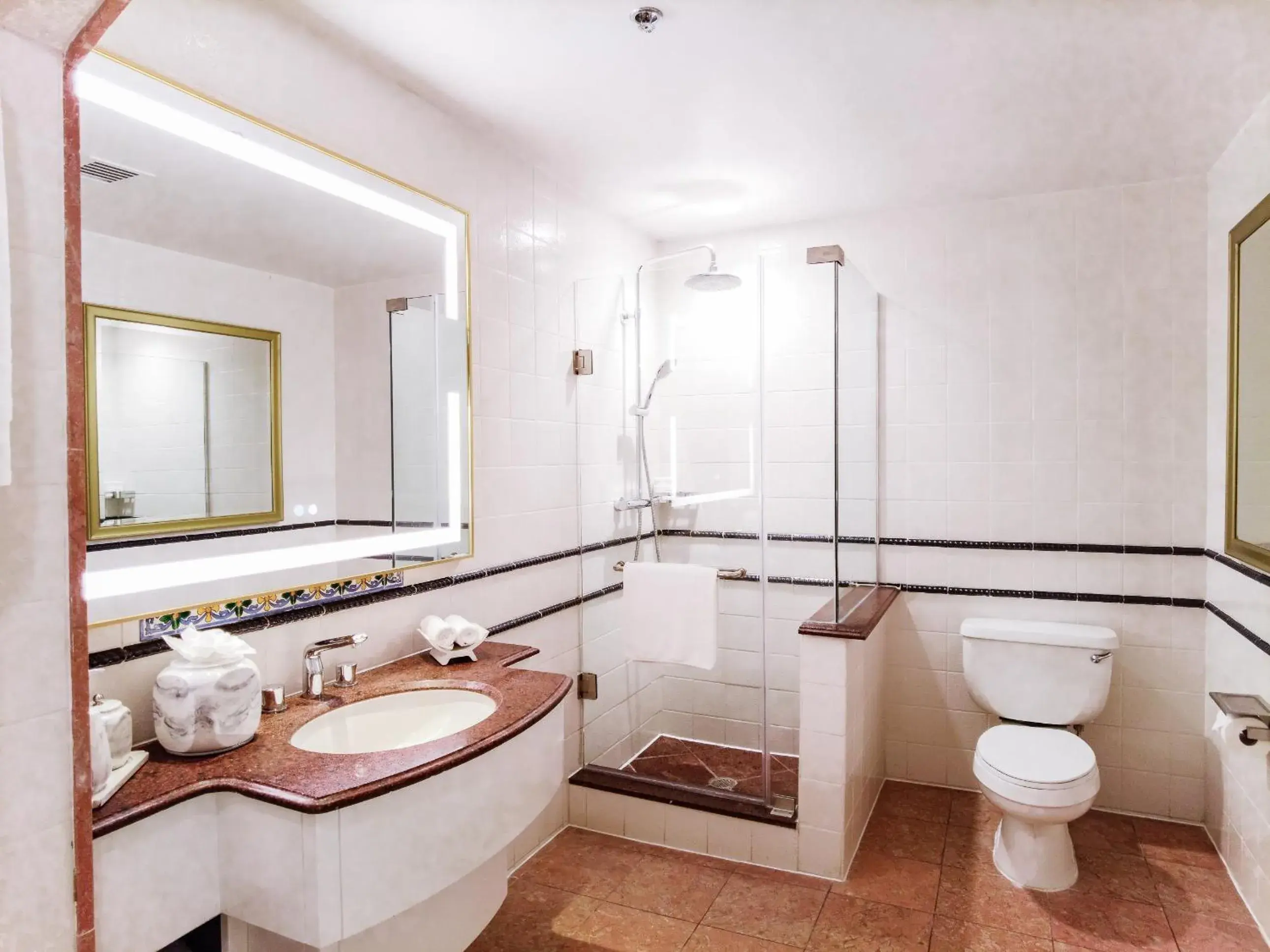 Bathroom in British Colonial Hilton - Nassau