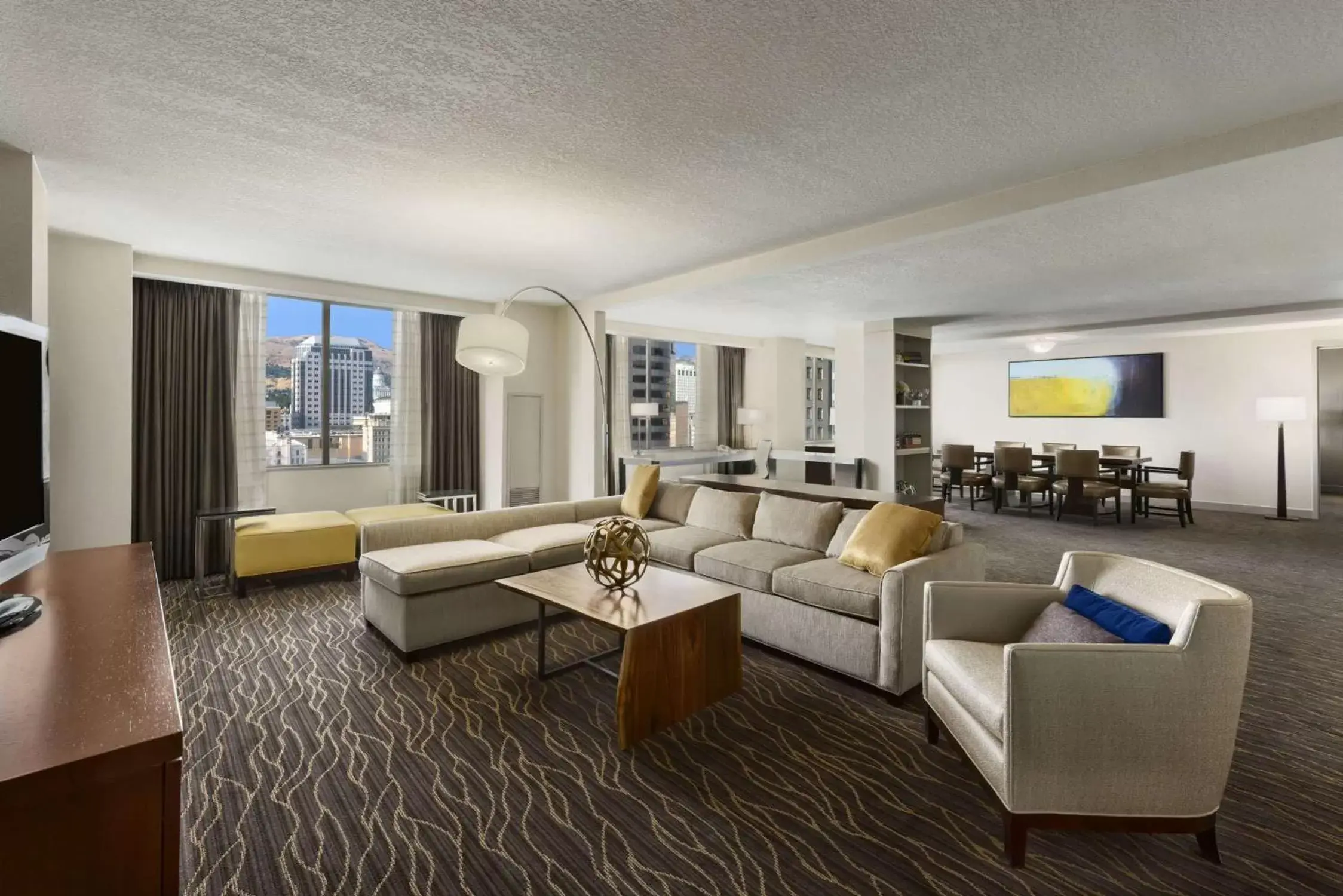 Bedroom, Seating Area in Hilton Salt Lake City Center