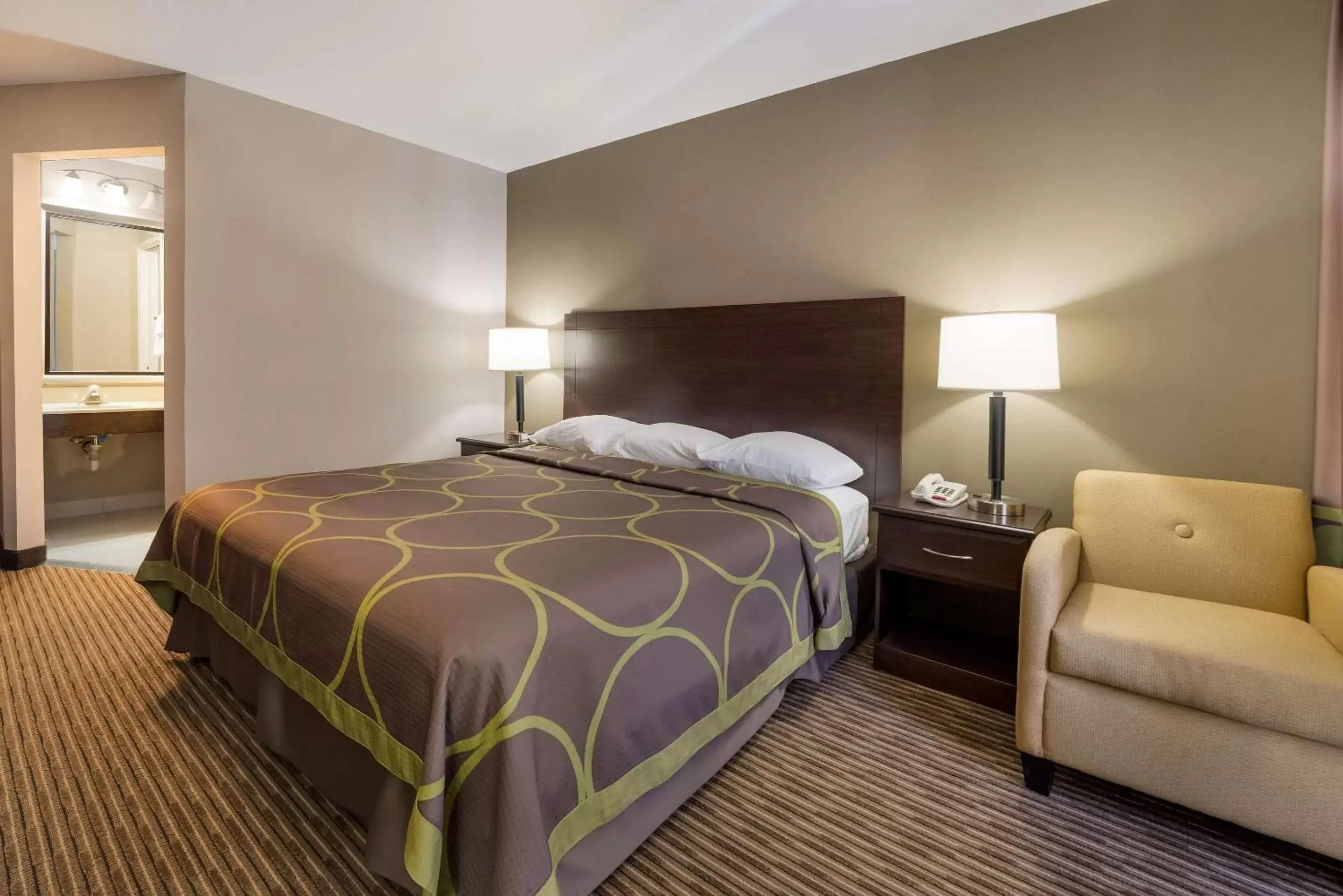 Bedroom, Bed in Rodeway Inn