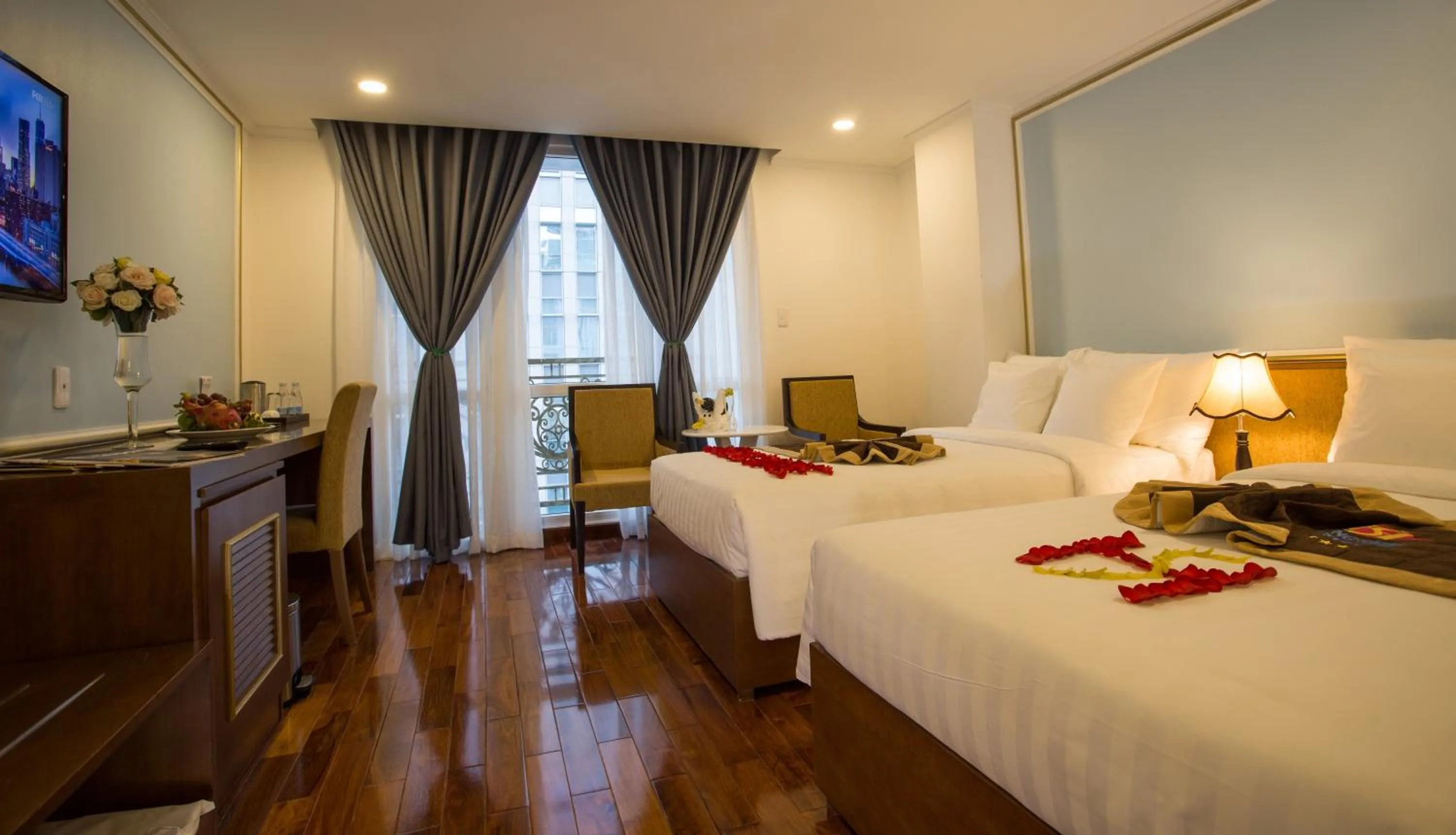 Bedroom, Bed in Huong Sen Annex Hotel