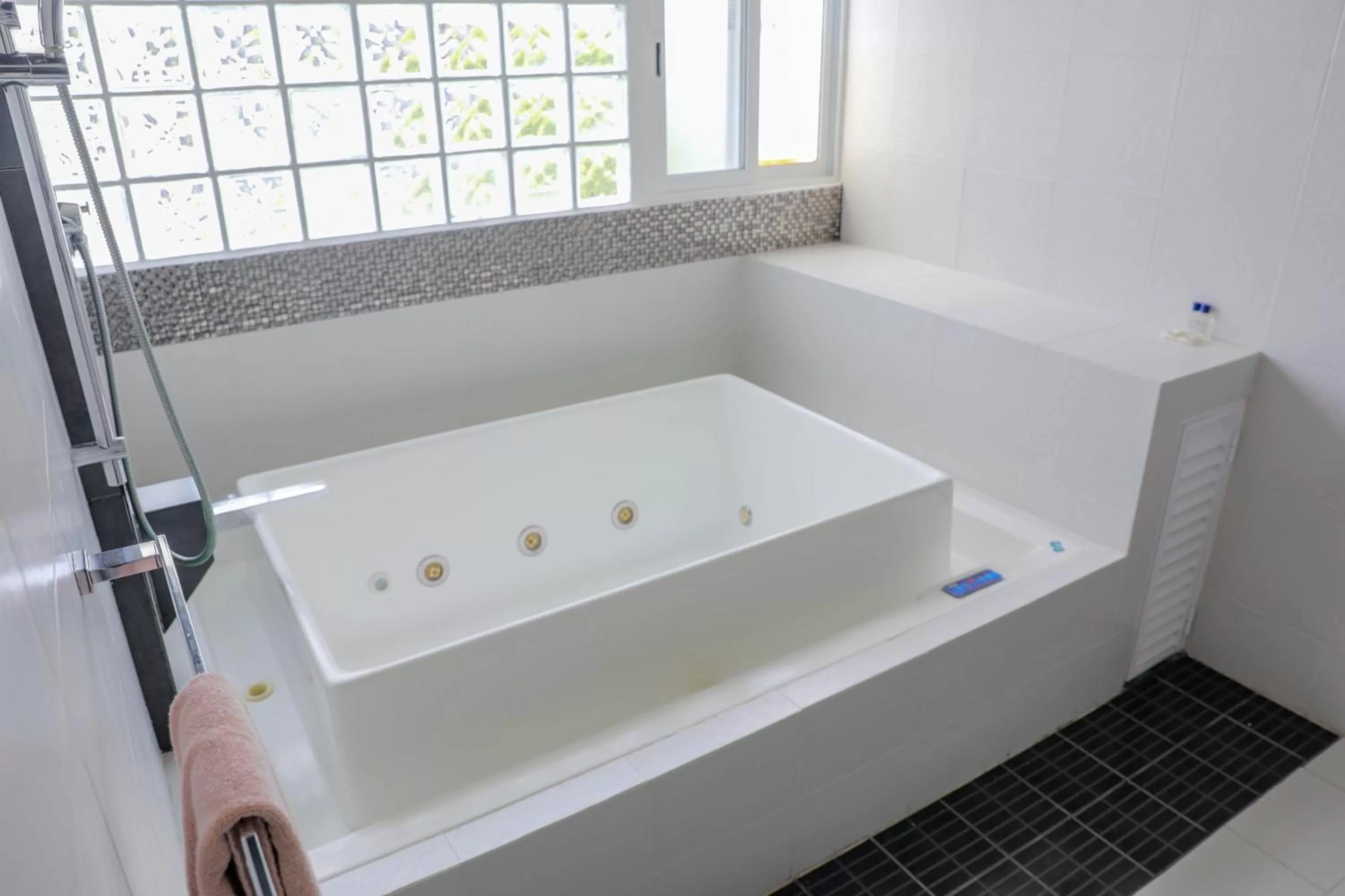 Bathroom in Hotel Colonial Playa del Carmen