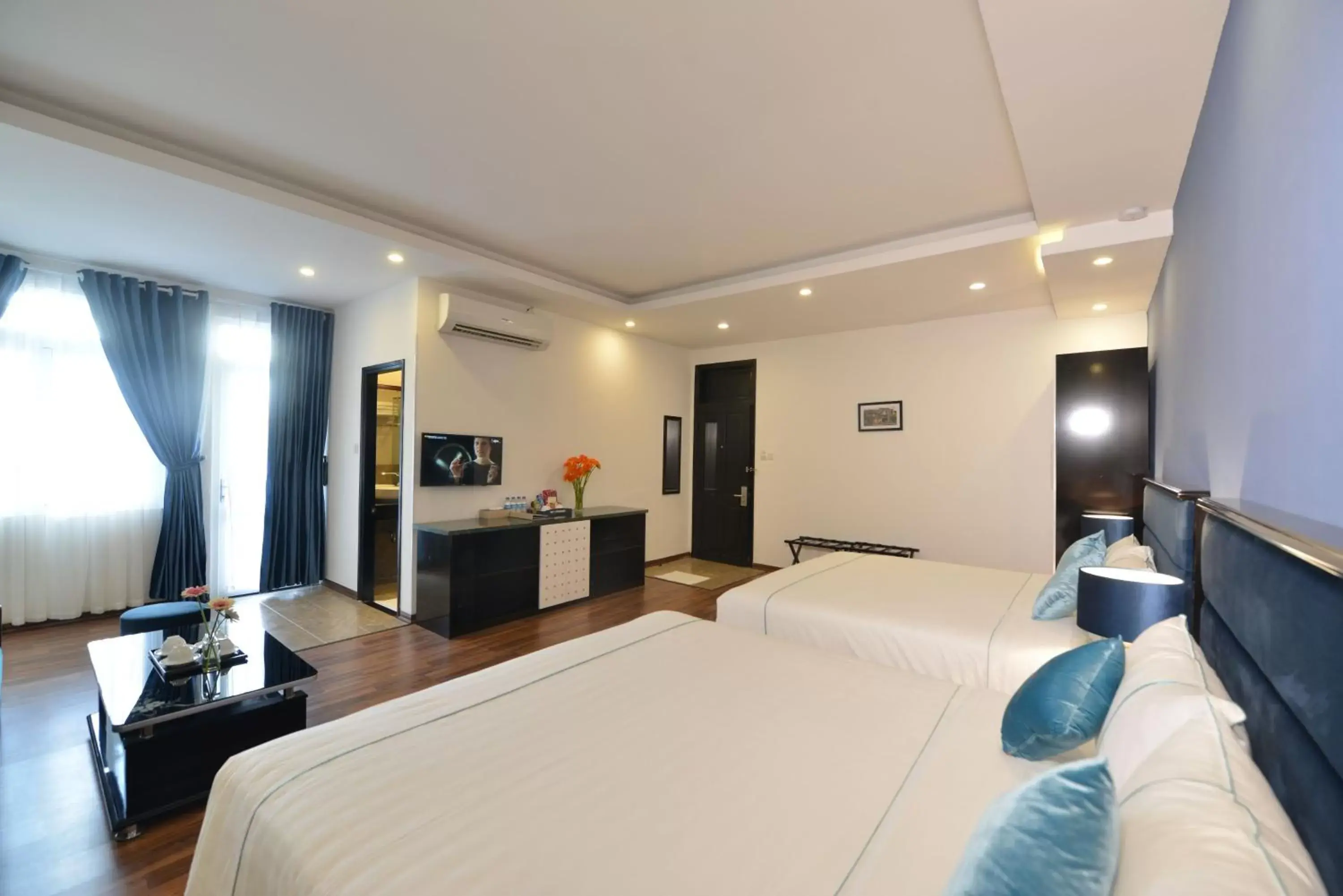 Photo of the whole room, Bed in TTC Hotel - Hoi An Photo of the whole room, Bed in TTC Hotel - Hoi An