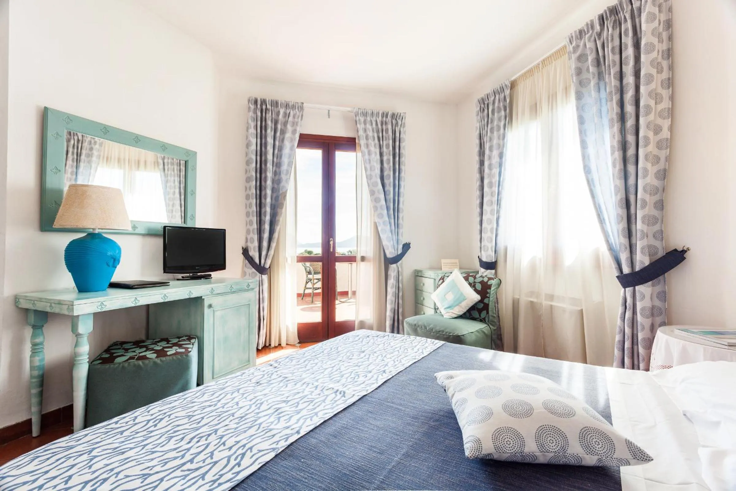 Photo of the whole room, Bed in Hotel Stefania Boutique Hotel by the Beach