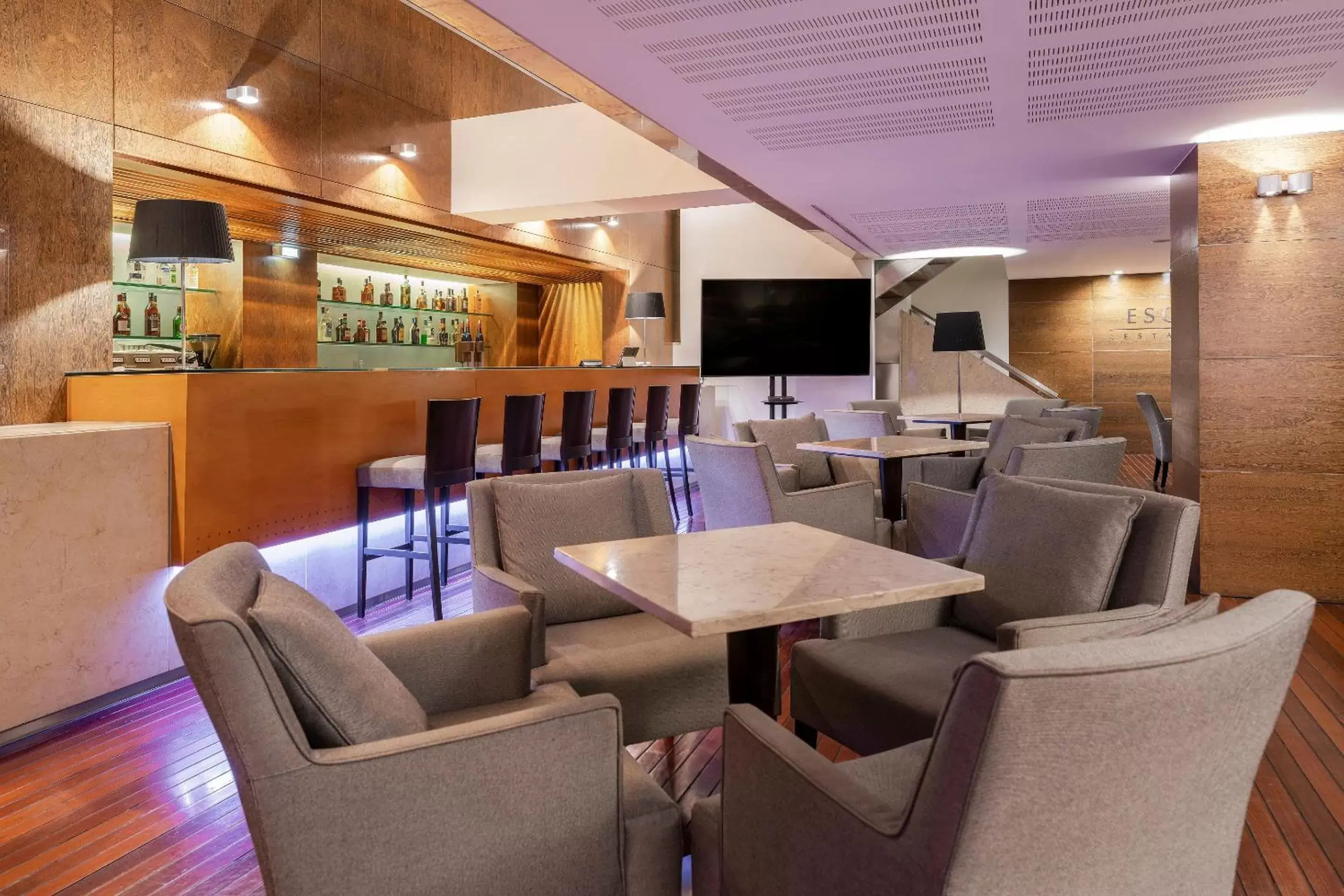 Lounge or bar, Lounge/Bar in Hotel Marina Atlântico