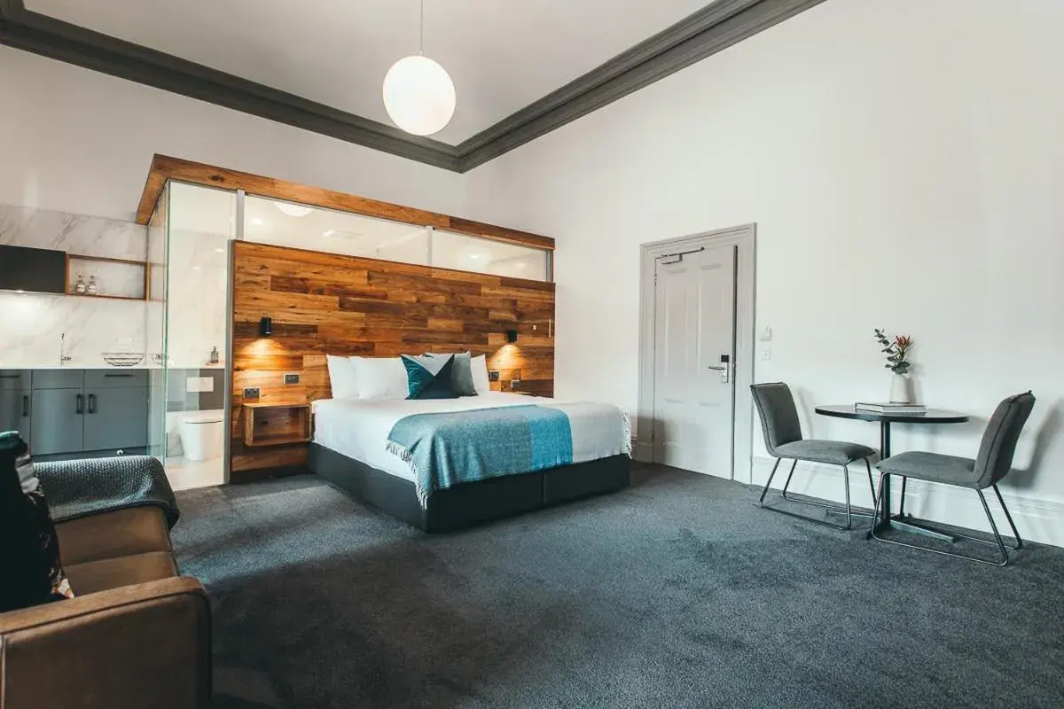 Bed in Maylands Lodge Bed in Maylands Lodge