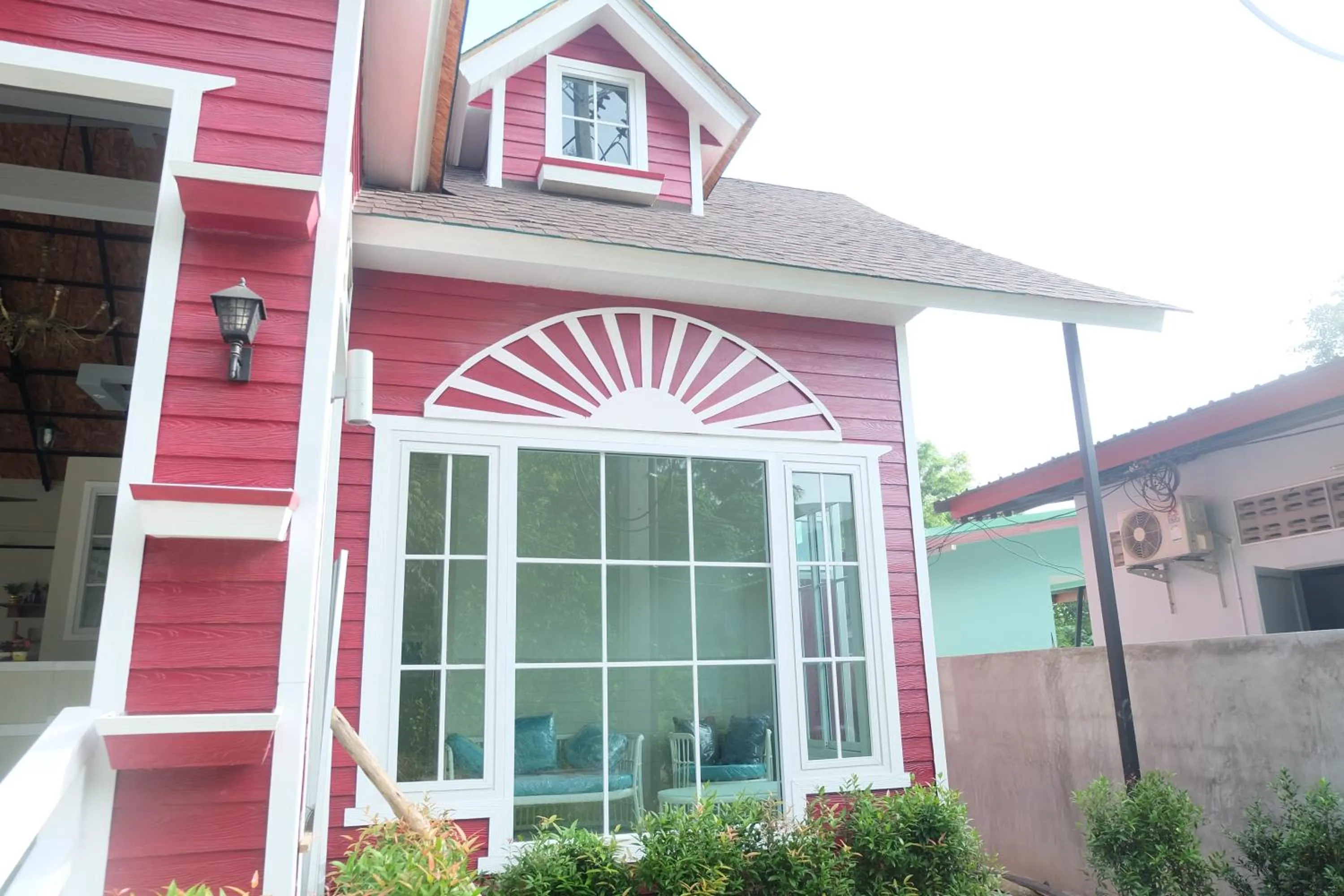 Restaurant/places to eat in My Home Lantawadee Resort