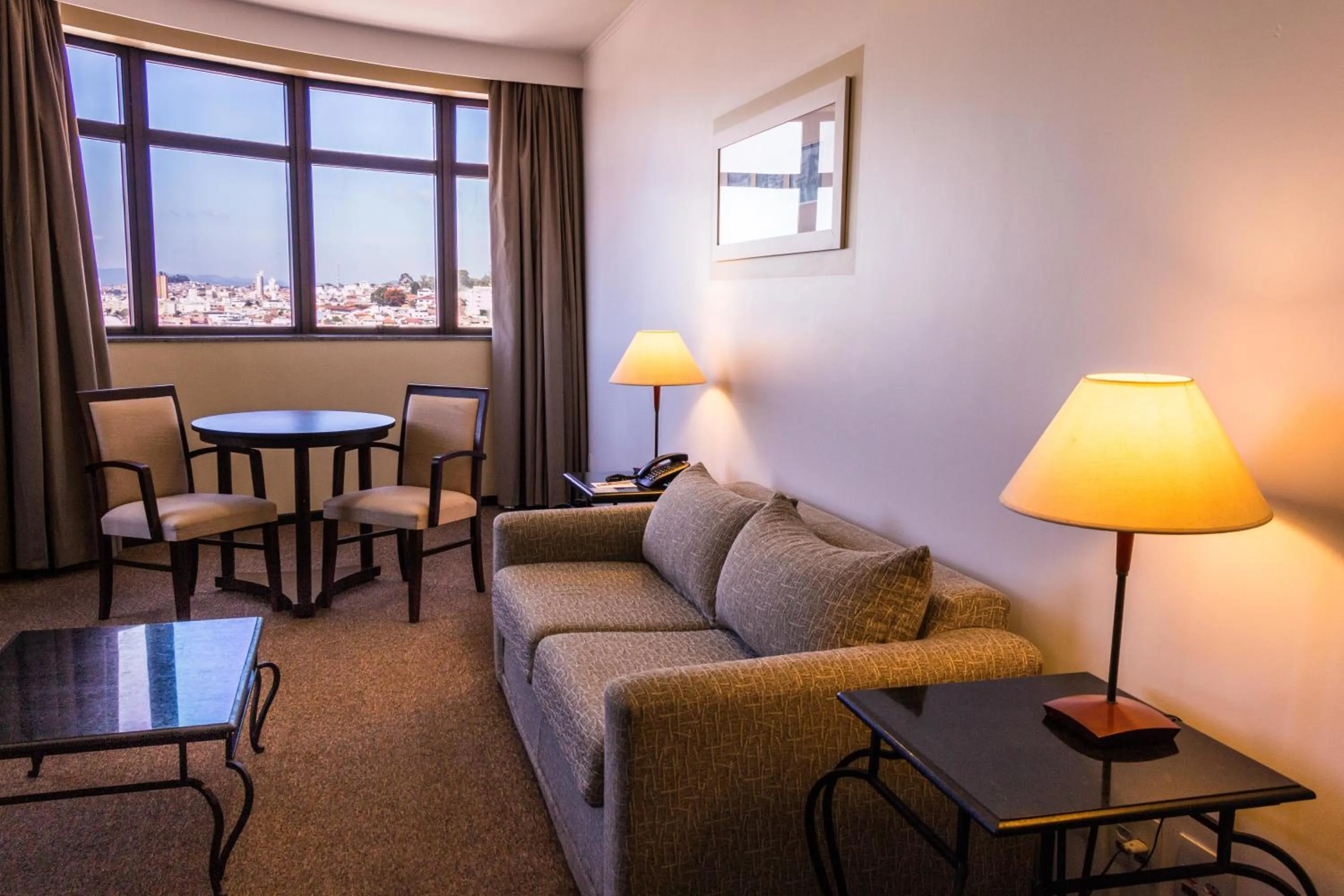 Living room in Marques Plaza Hotel