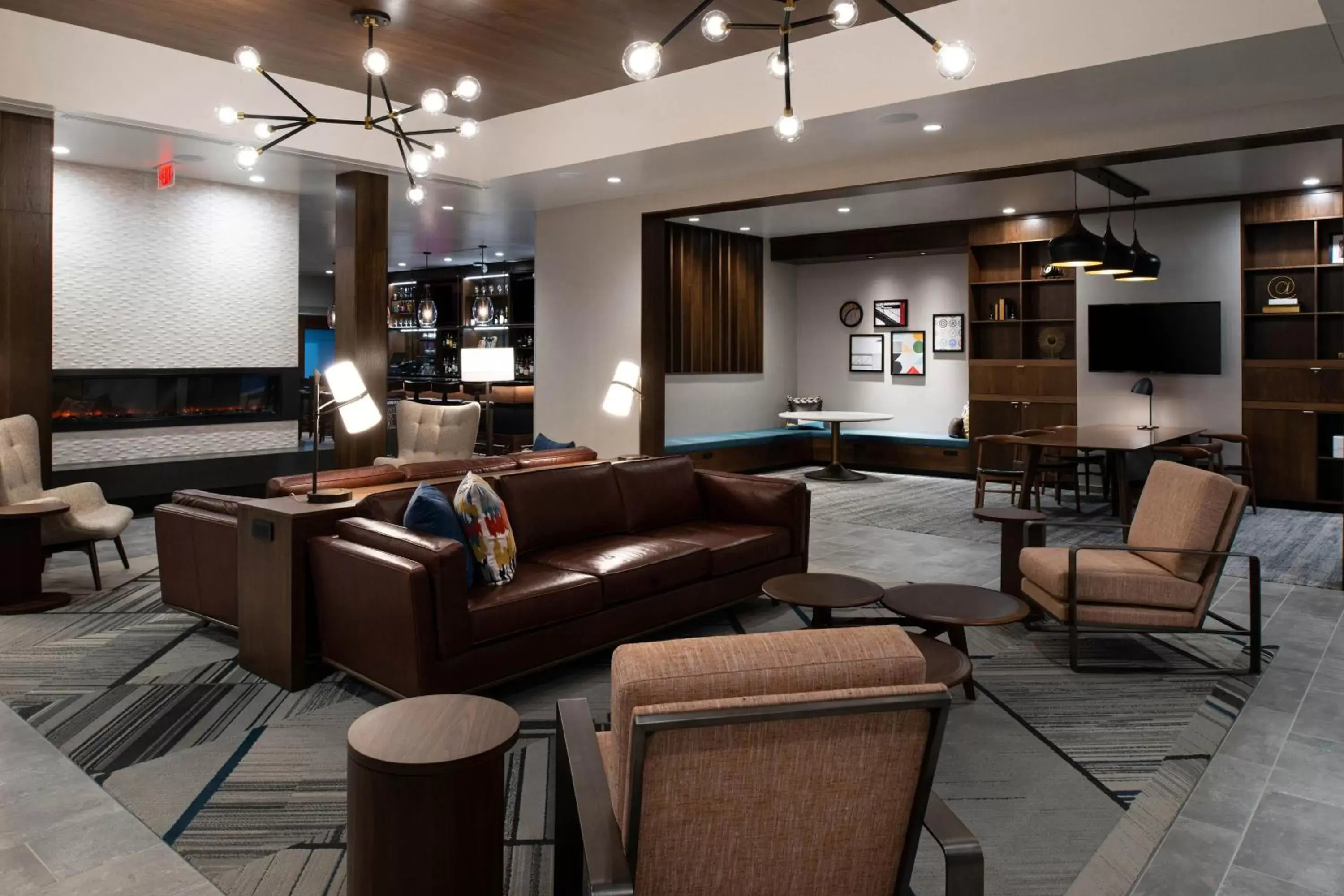 Lobby or reception, Lobby/Reception in Four Points by Sheraton Kansas City Olathe