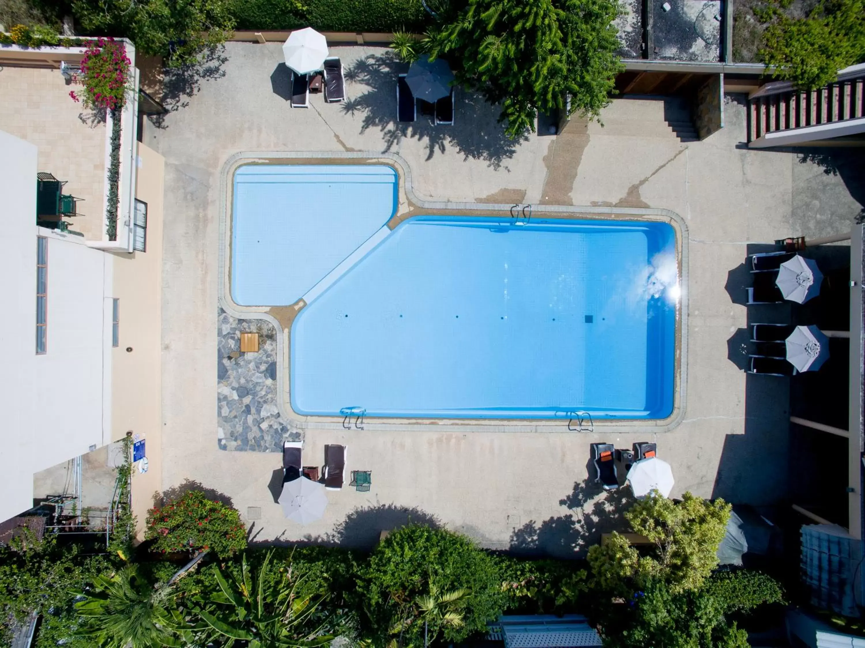 Pool view in Sailom Hotel Hua Hin - SHA Extra Plus Pool view in Sailom Hotel Hua Hin - SHA Extra Plus