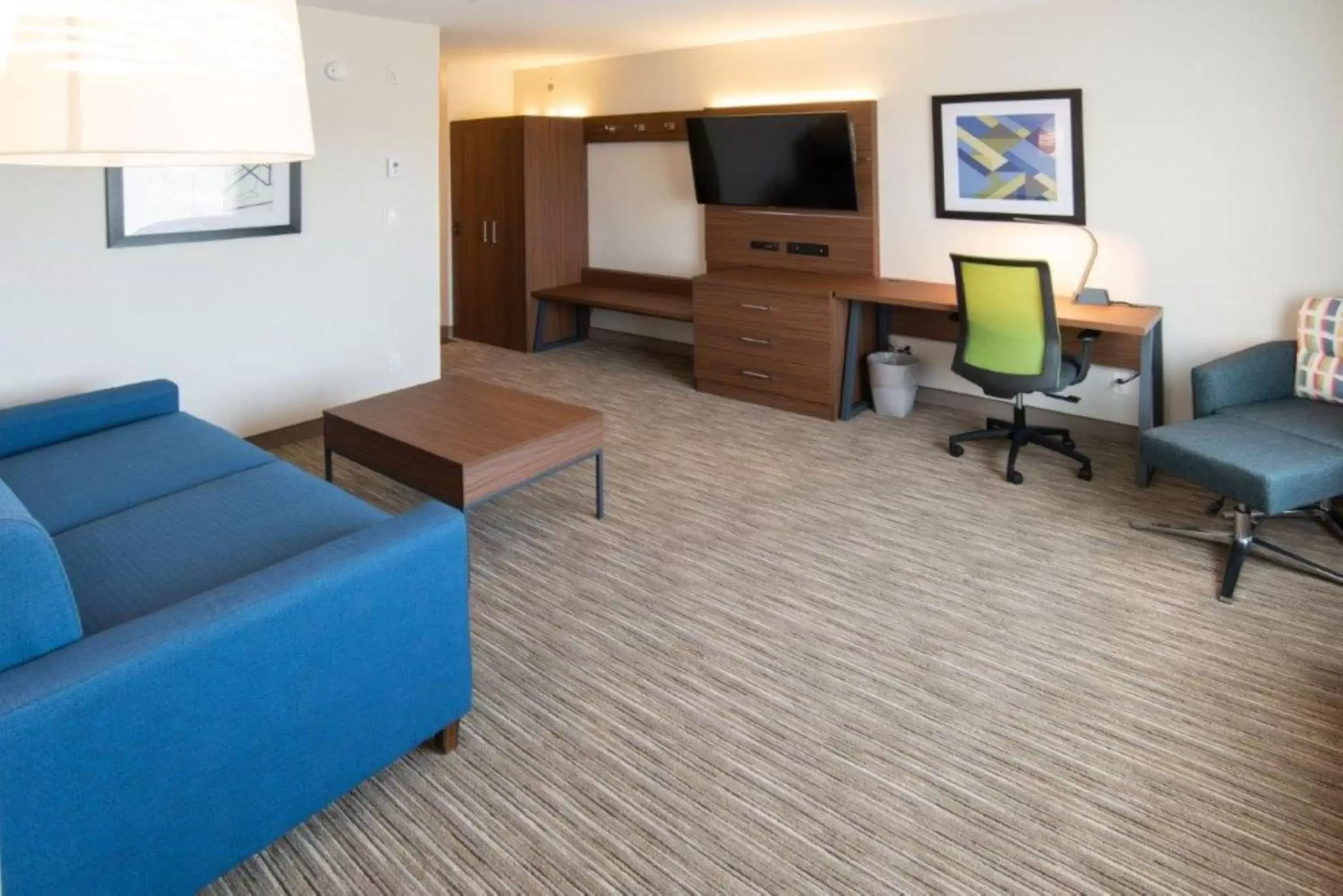 Photo of the whole room, TV/Entertainment Center in Holiday Inn Express & Suites - North Battleford, an IHG Hotel