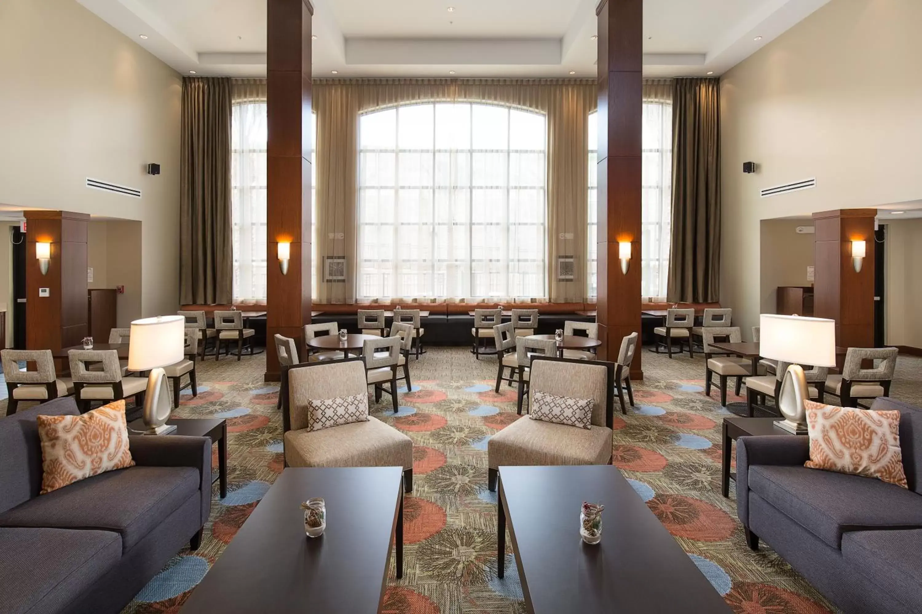 Lobby or reception, Restaurant/Places to Eat in Staybridge Suites Corona South, an IHG Hotel