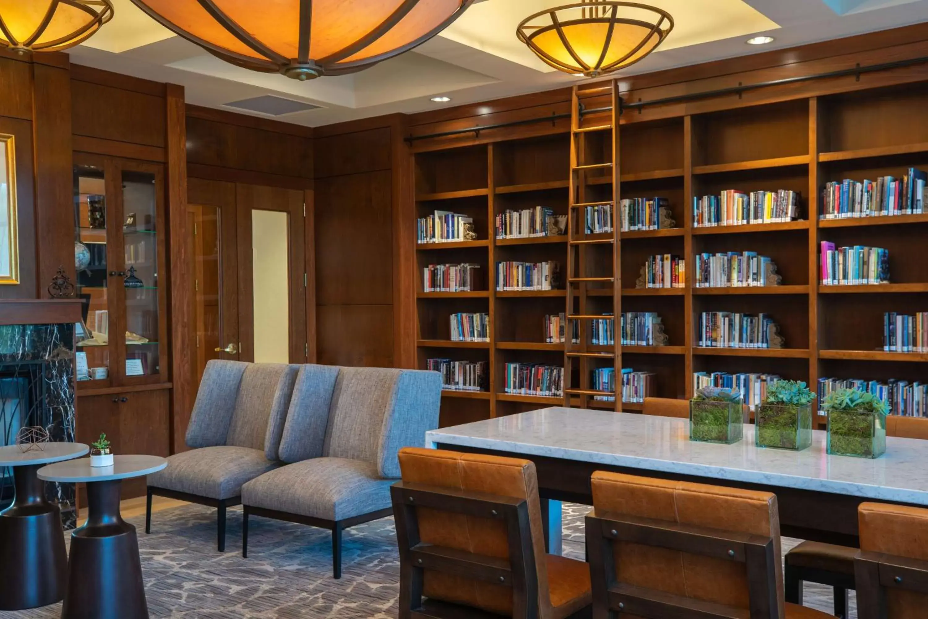 Lobby or reception, Library in Hyatt Regency Coralville