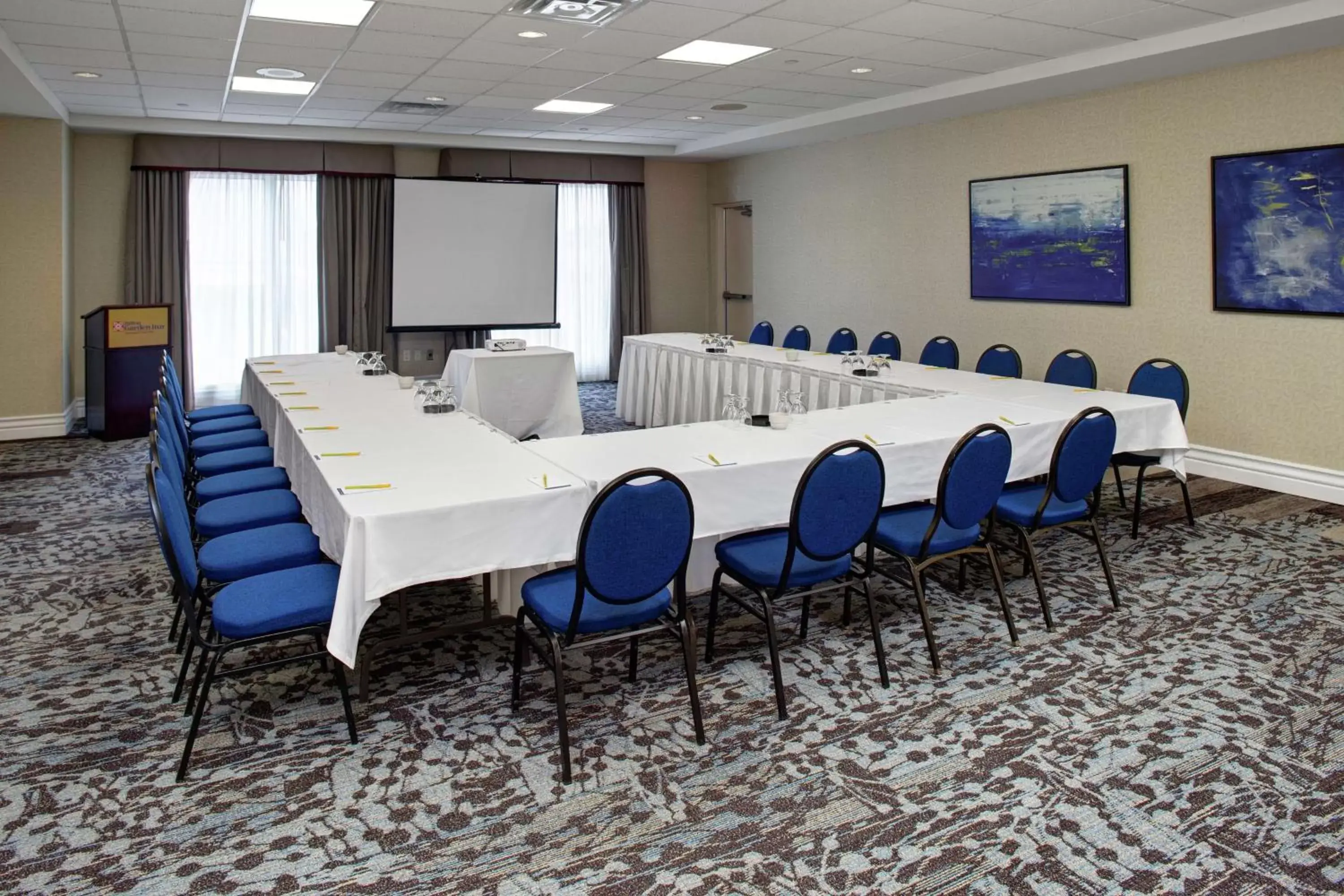 Meeting/conference room in Hilton Garden Inn Toronto-Oakville
