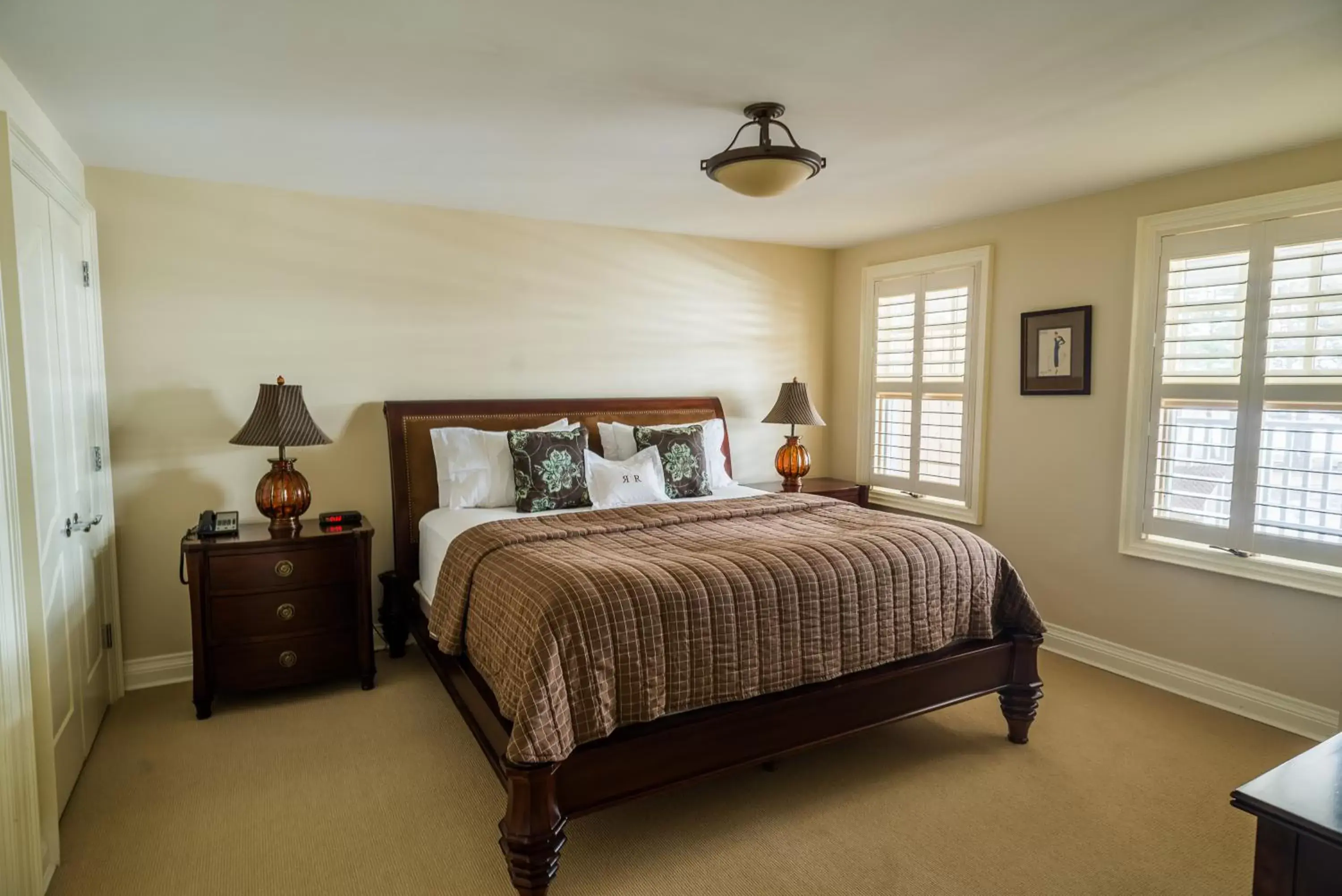 Bedroom, Bed in Rawley Resort, Spa & Marina