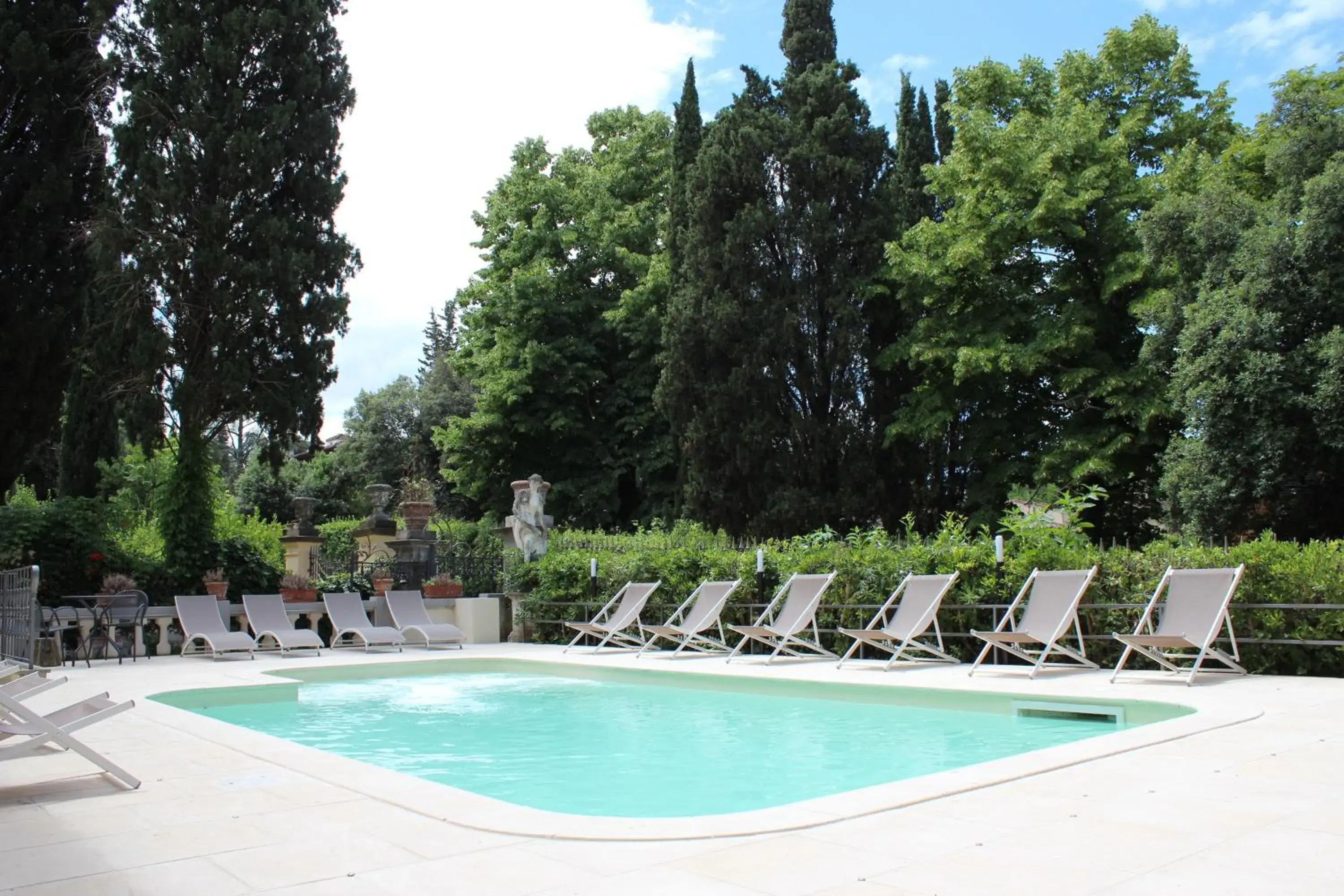 Swimming Pool in Hotel Villa Carlotta