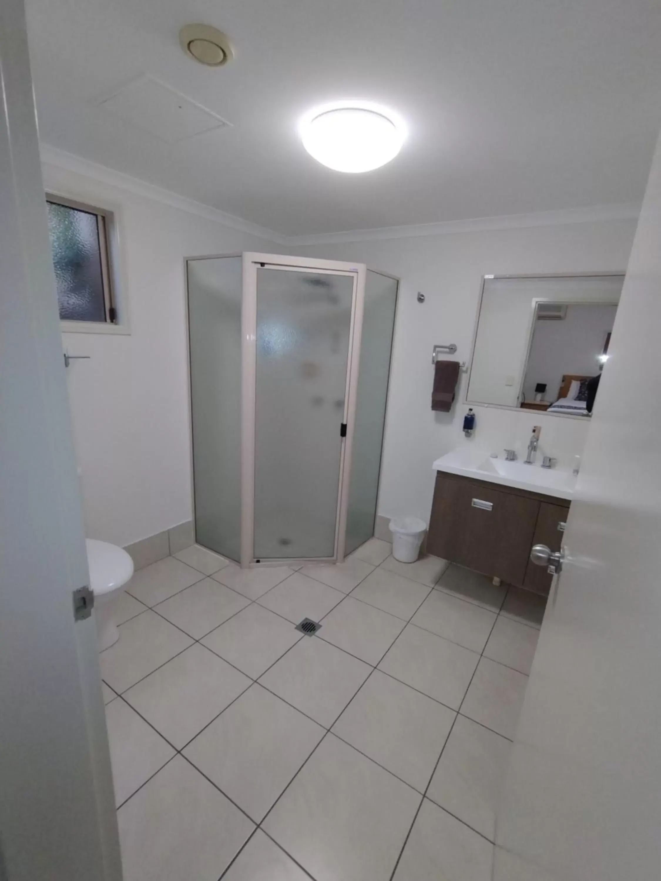 Bathroom in Cascade Motel In Townsville