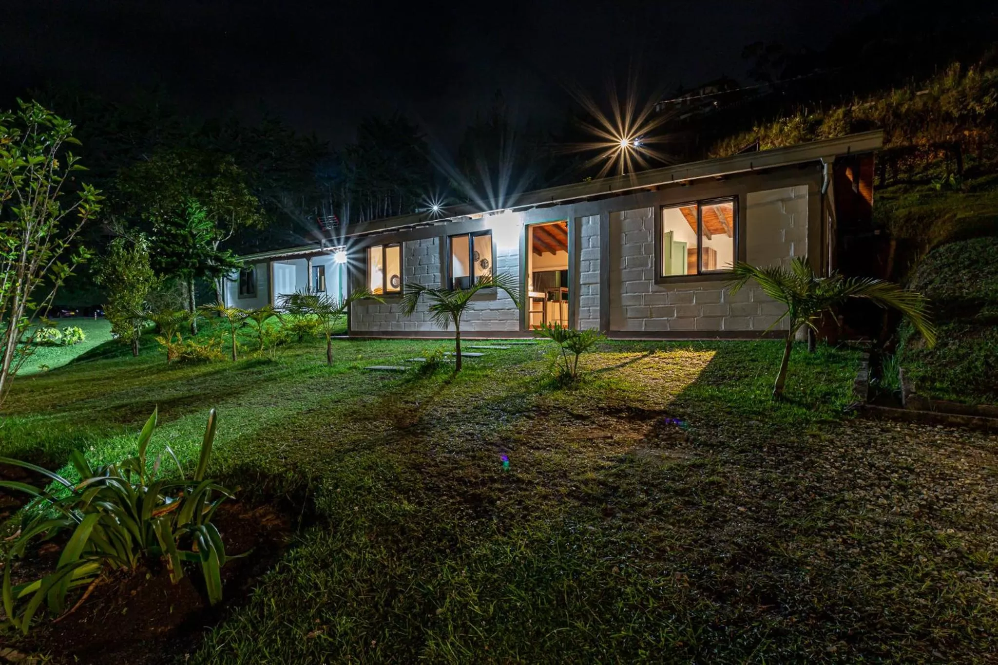 Garden view in Soy Local Guatape Campestre