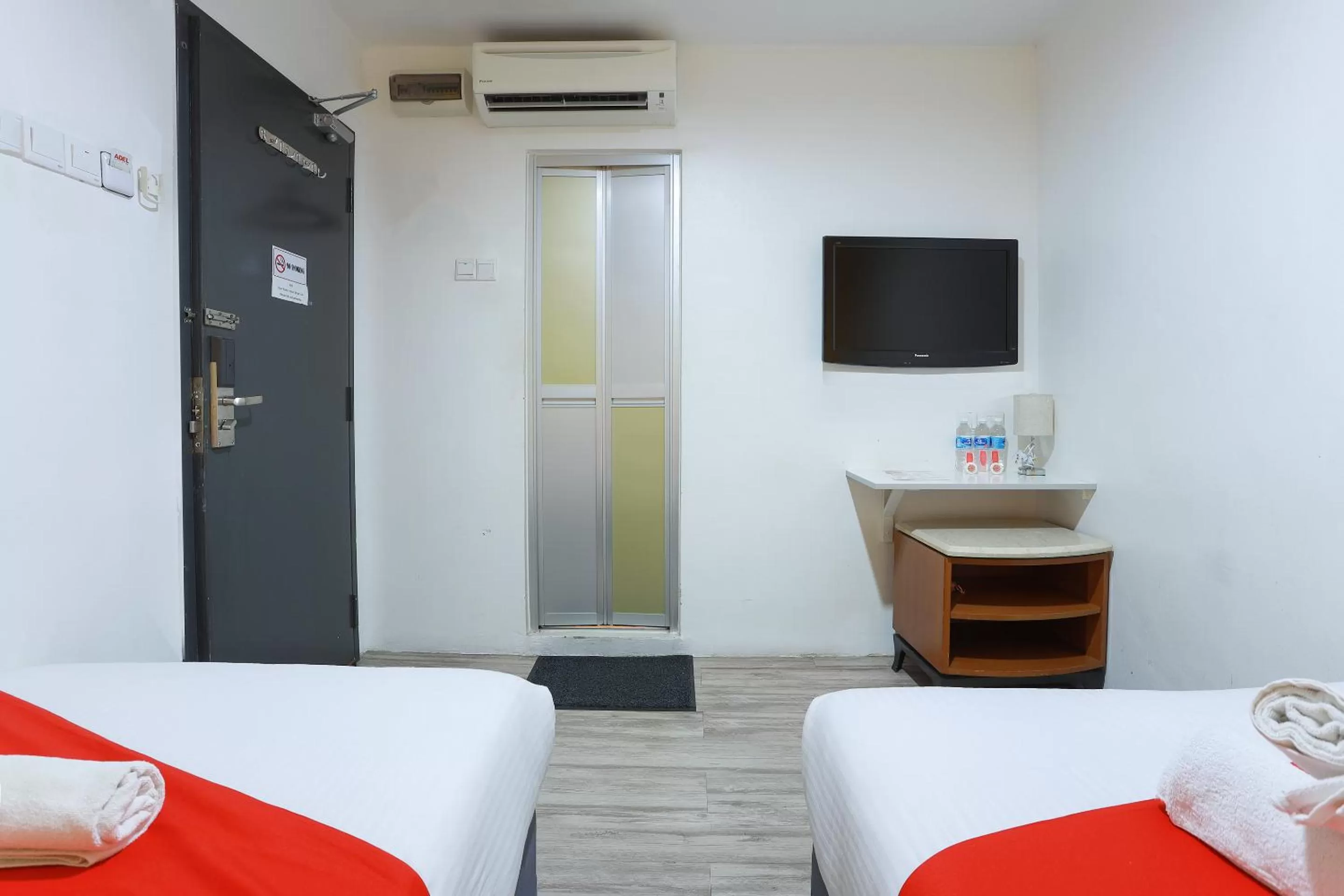 Bedroom, Bed in Hotel Aman- Nilai & KLIA