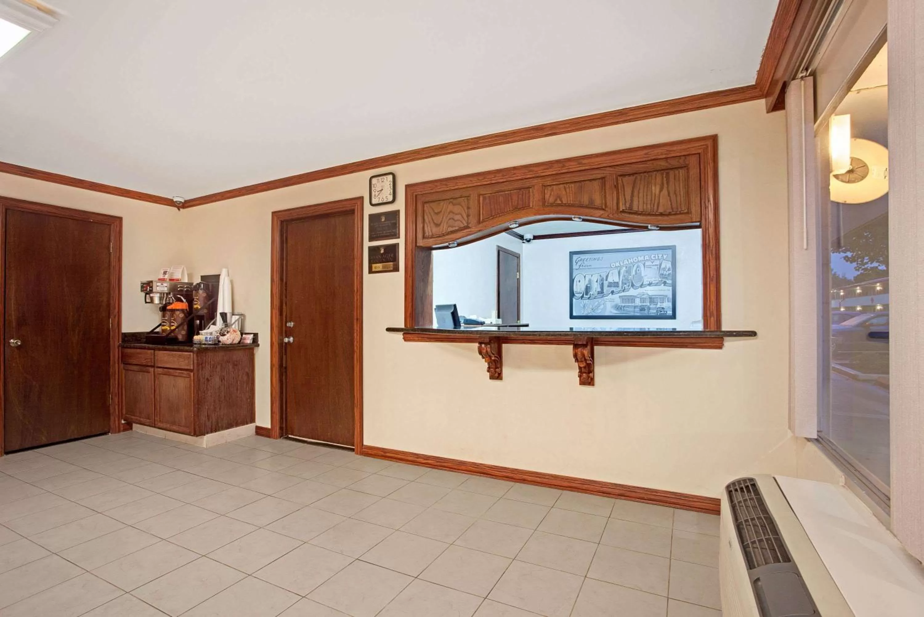Lobby or reception in Super 8 by Wyndham Oklahoma/Frontier City