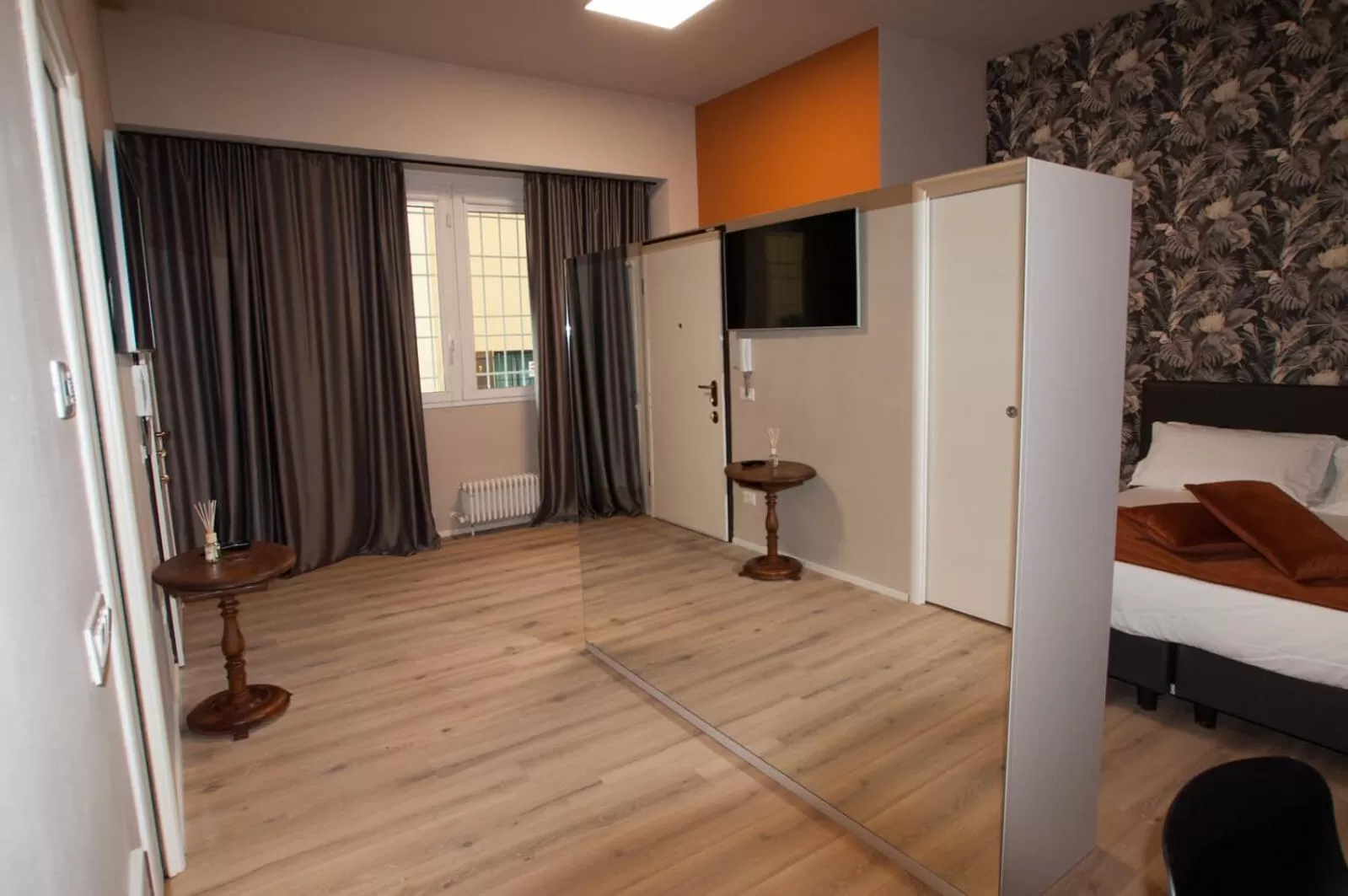 Living room, Bed in Hotel Ca' di Gali