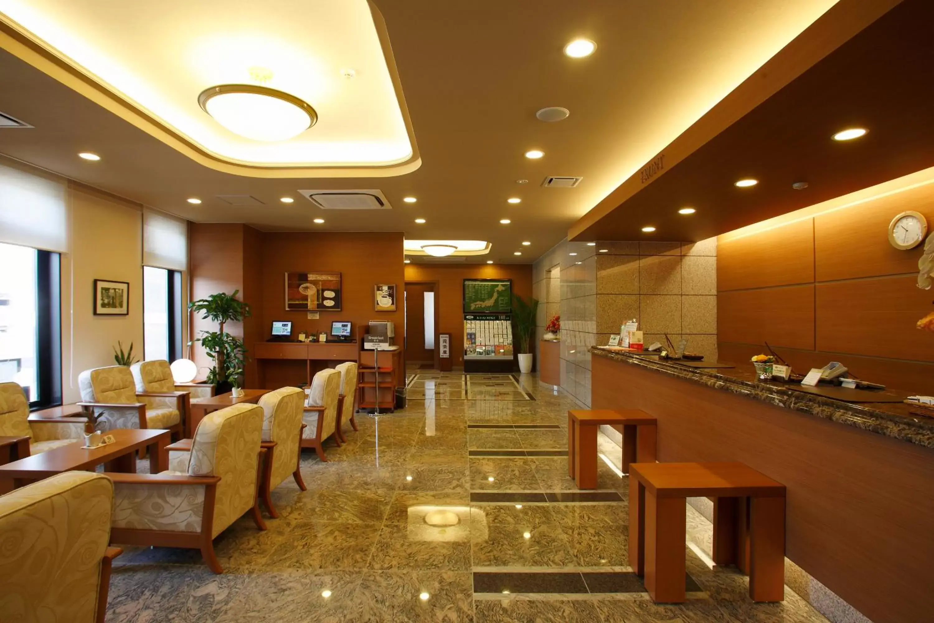 Lobby or reception, Restaurant/Places to Eat in Hotel Route-Inn Sakaide-Kita Inter