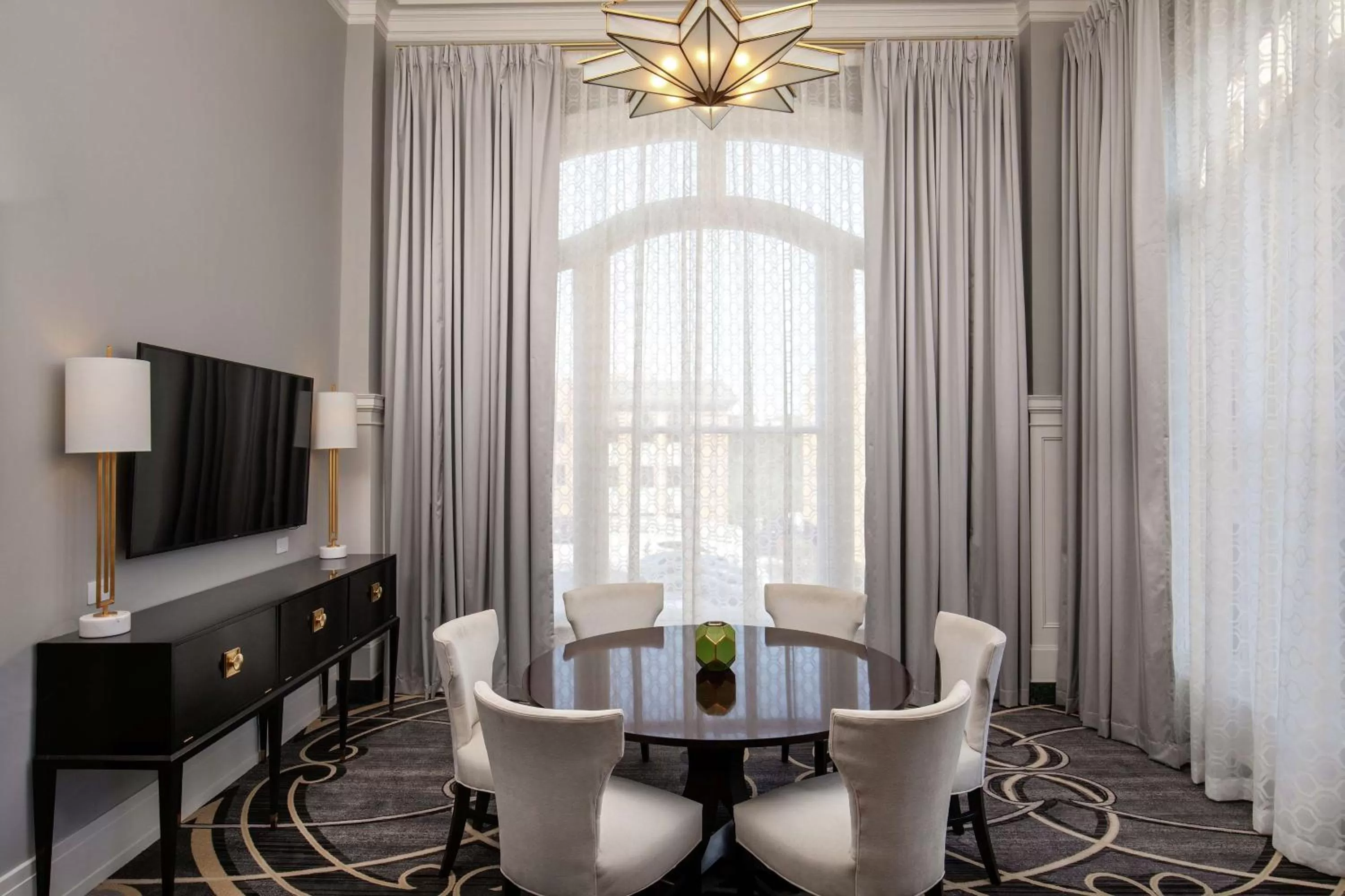 Meeting/conference room in The Virginian Lynchburg, Curio Collection By Hilton