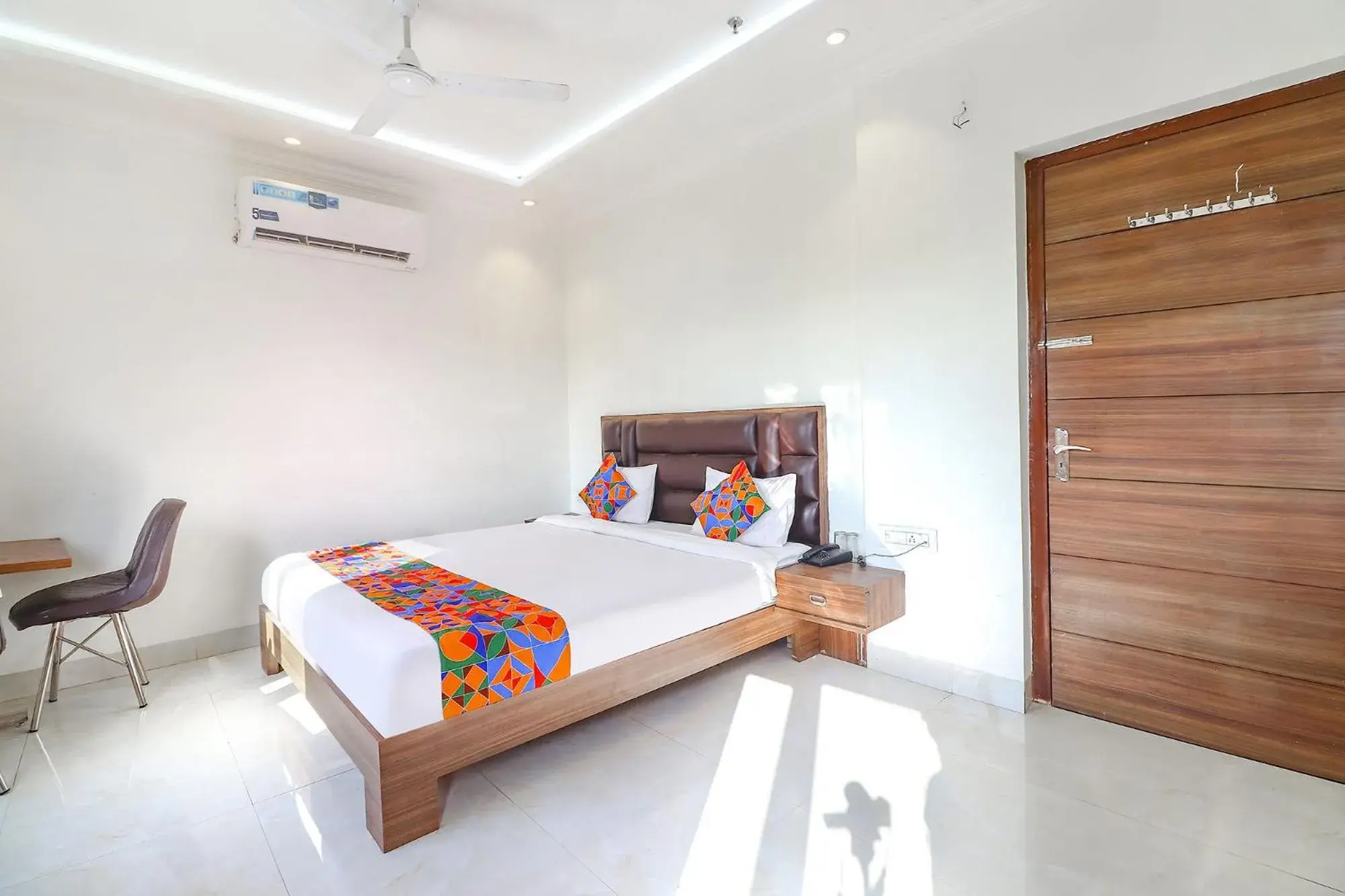 Photo of the whole room, Bed in FabHotel Bhawana