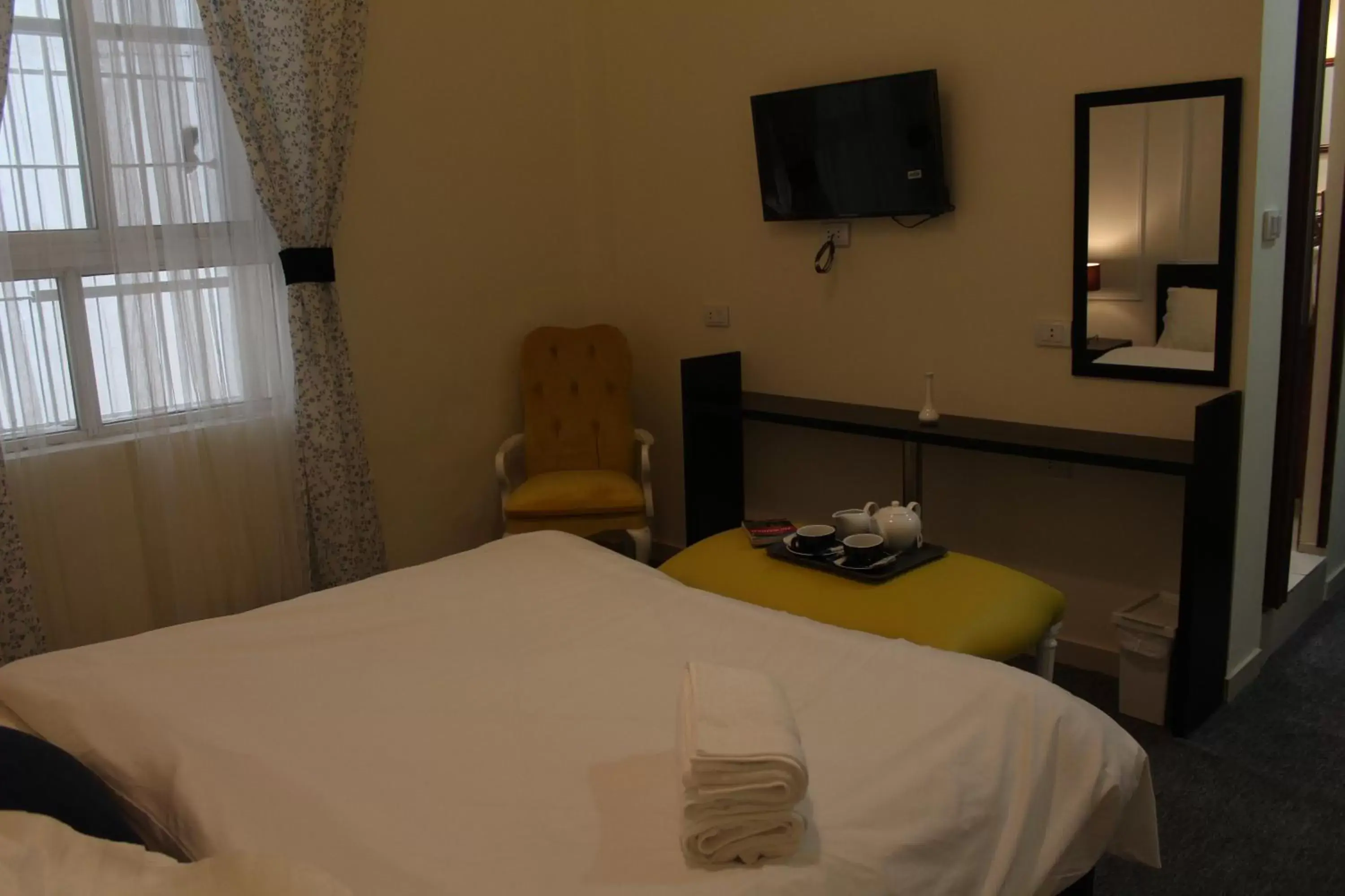 Deluxe Double Room with Balcony in City Citadel Hotel,Amman Deluxe Double Room with Balcony in City Citadel Hotel,Amman