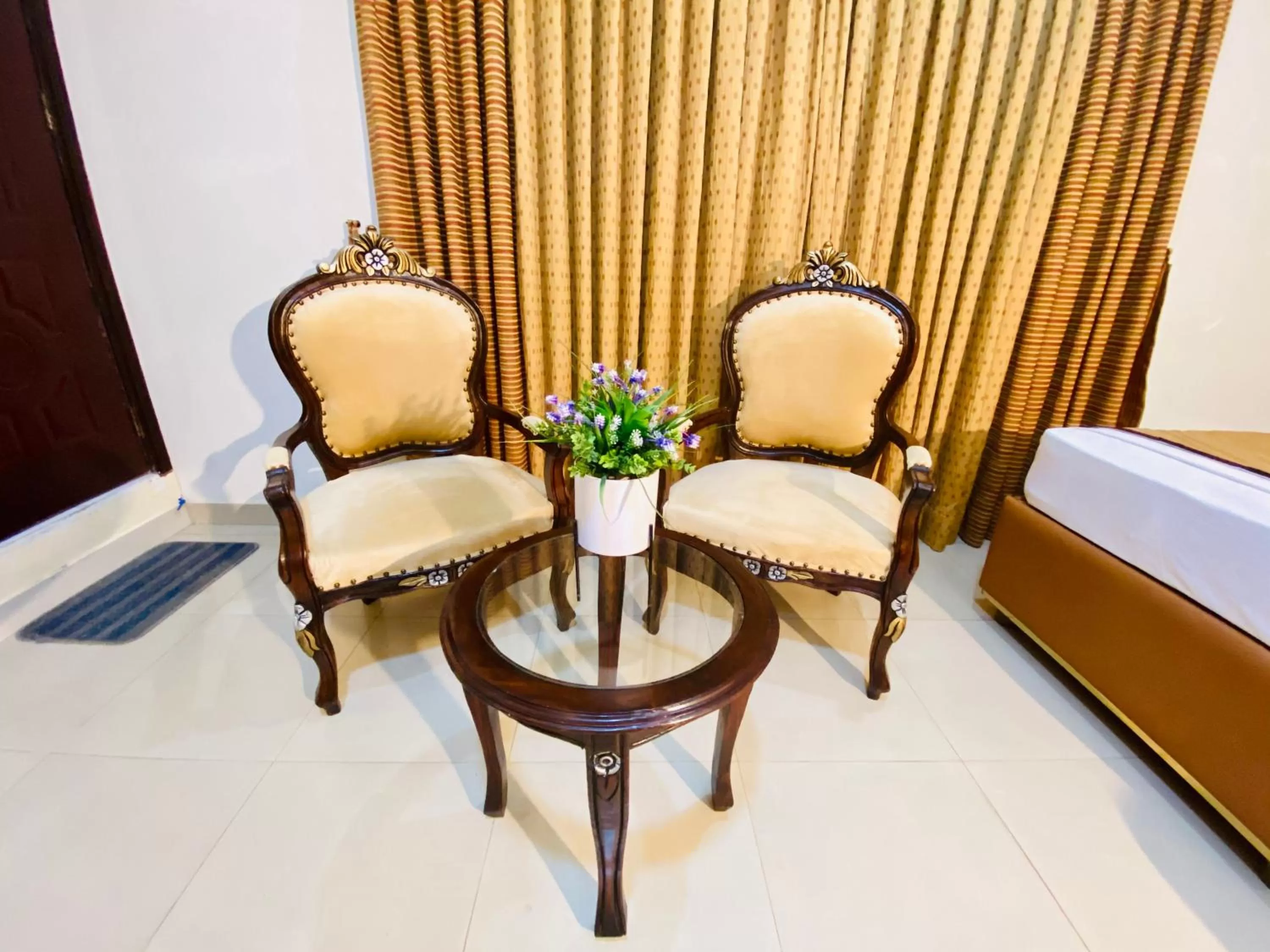 Seating Area in World Inn Karachi