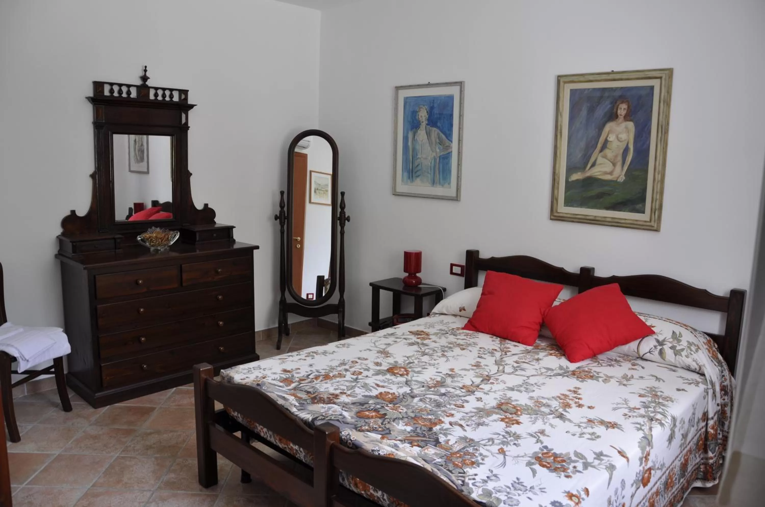 Bed in Bed & Breakfast 4U PARCHEGGIO INTERNO