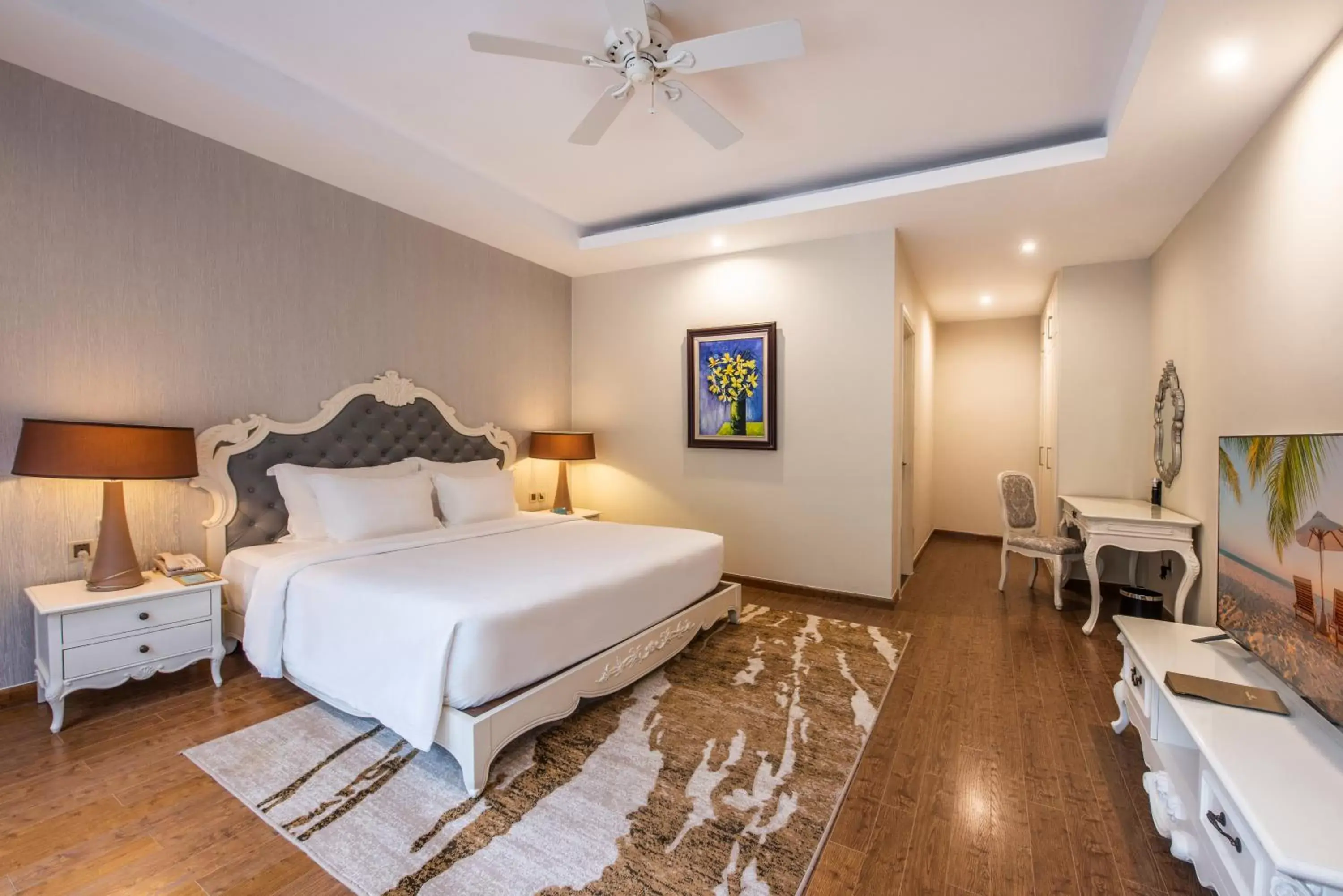 Bedroom, Bed in Vinpearl Resort & Spa Nha Trang Bay