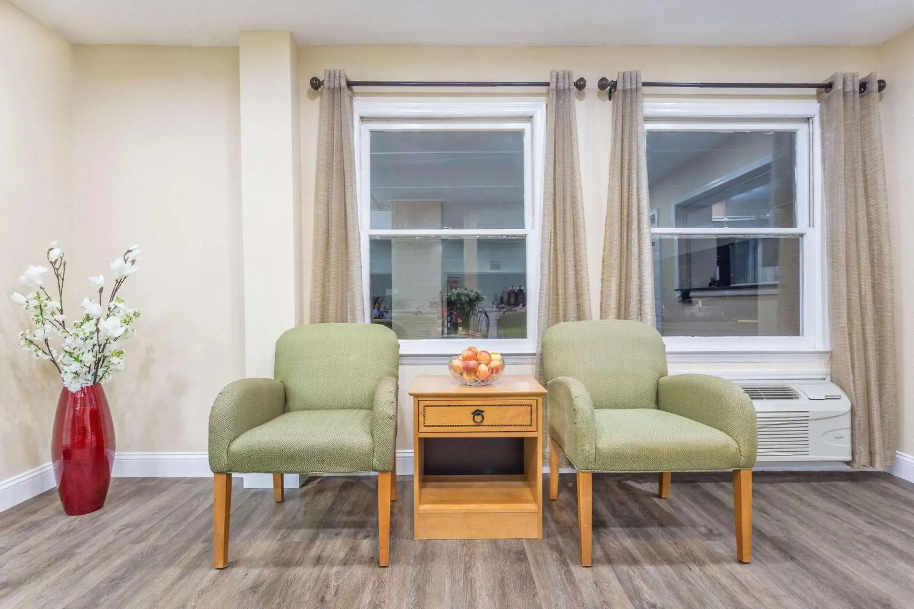 Lobby or reception in Super 8 by Wyndham Manning Lobby or reception in Super 8 by Wyndham Manning