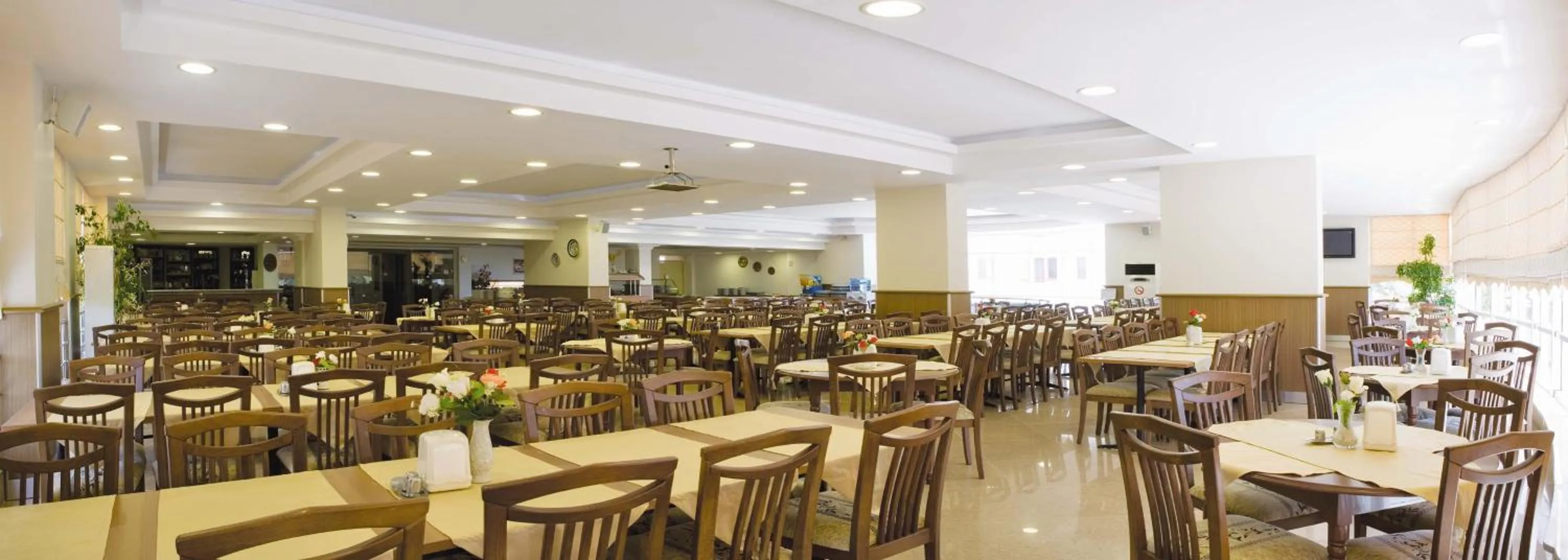 Restaurant/places to eat in Hotel Billurcu