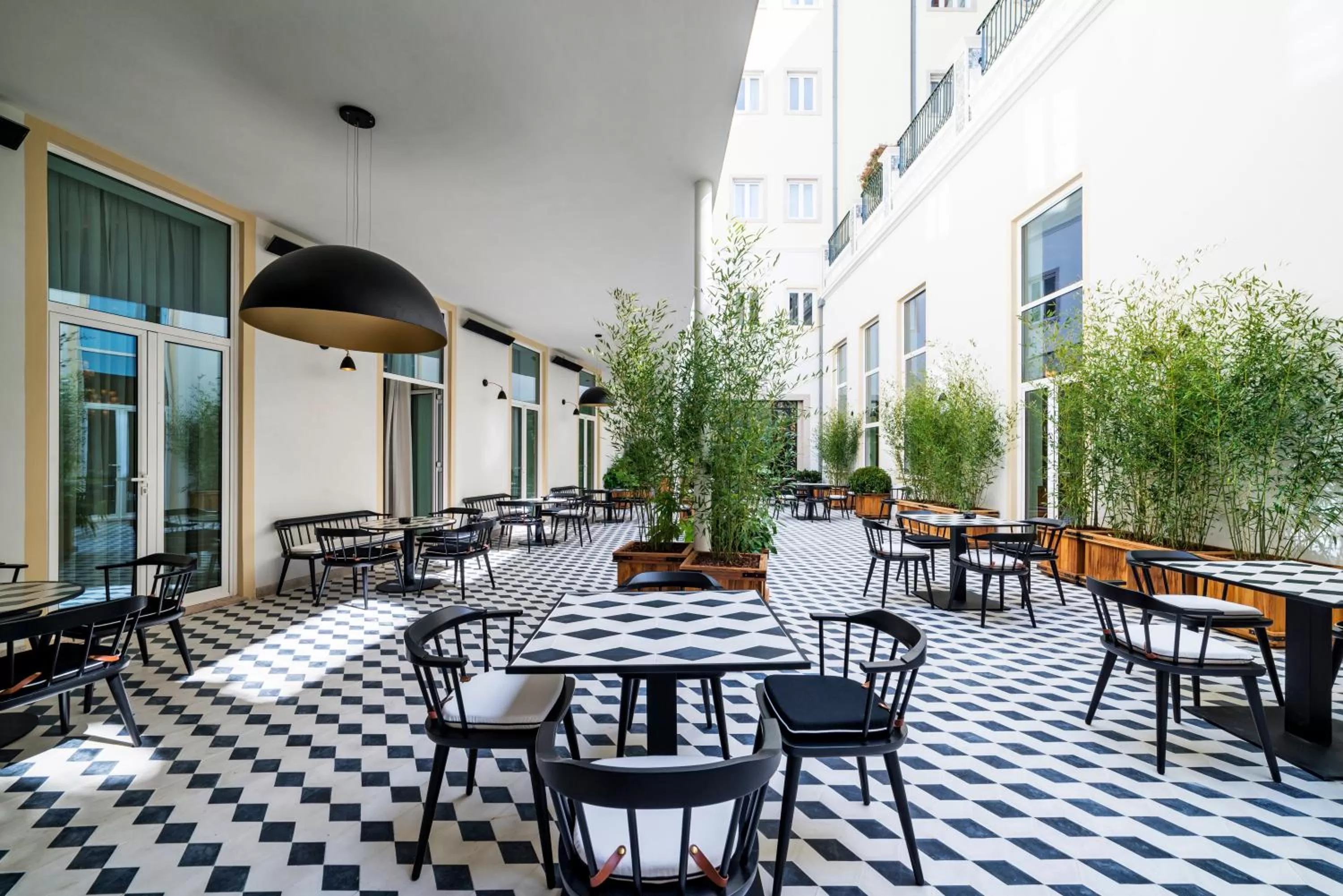 Restaurant/places to eat in Hospes Infante Sagres Porto - Small Luxury Hotels Of The World