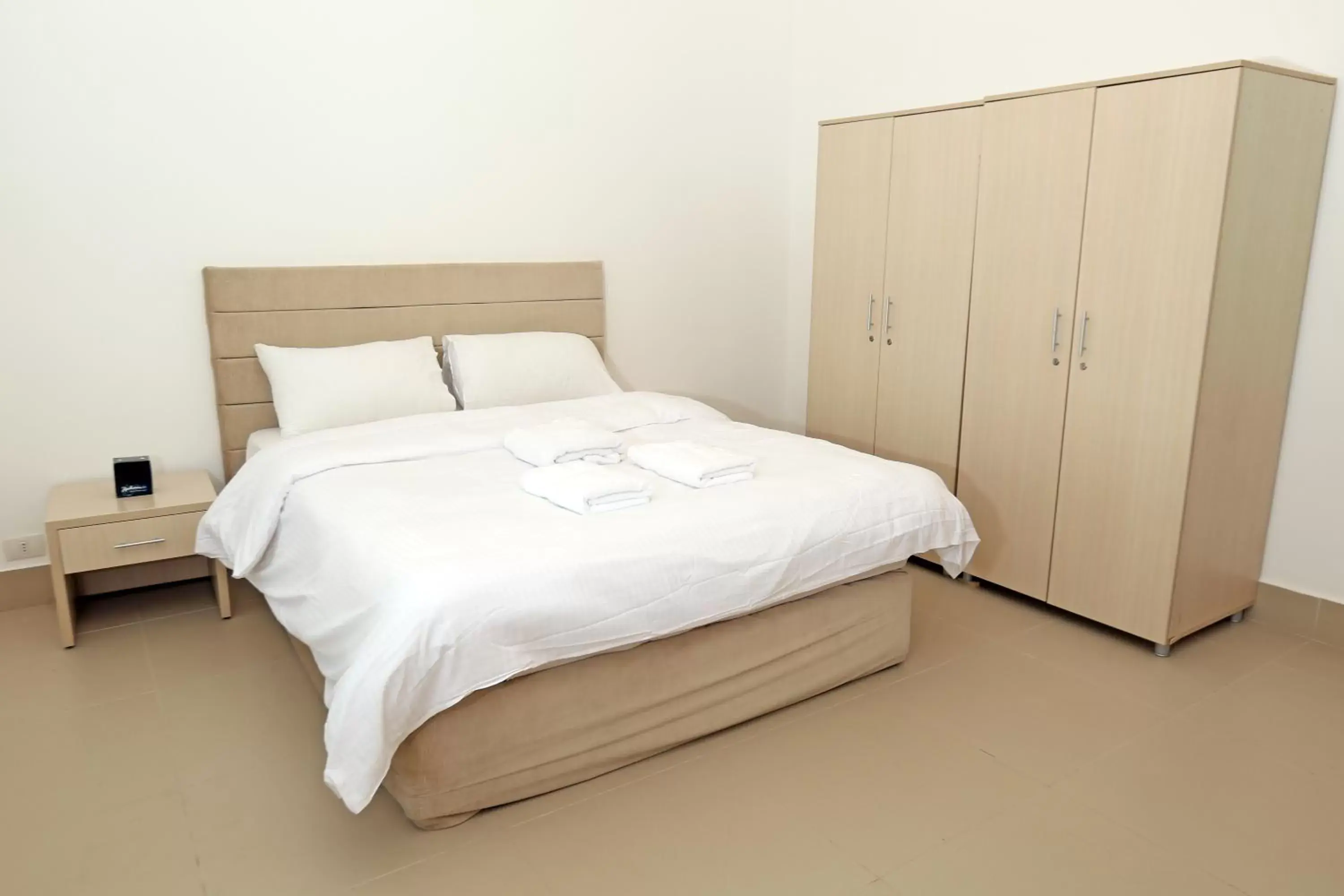 Bedroom, Bed in Tala Bay Residence