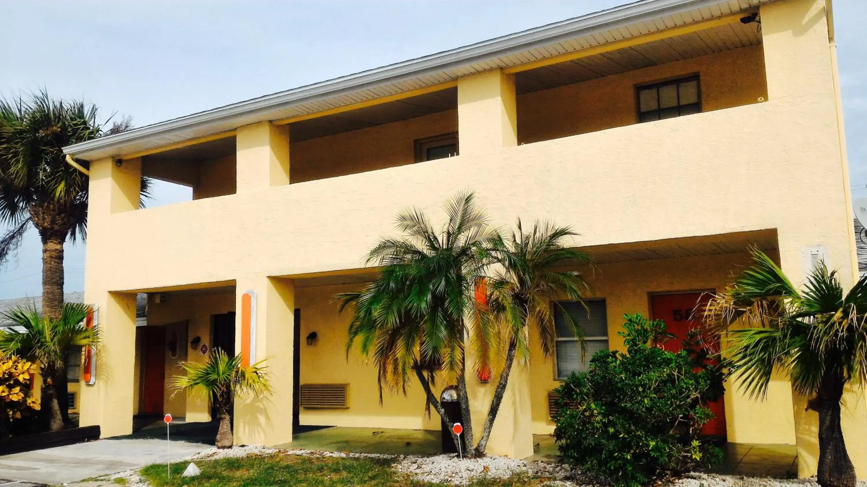 Property Building in Sunset Inn- Fort Pierce, FL