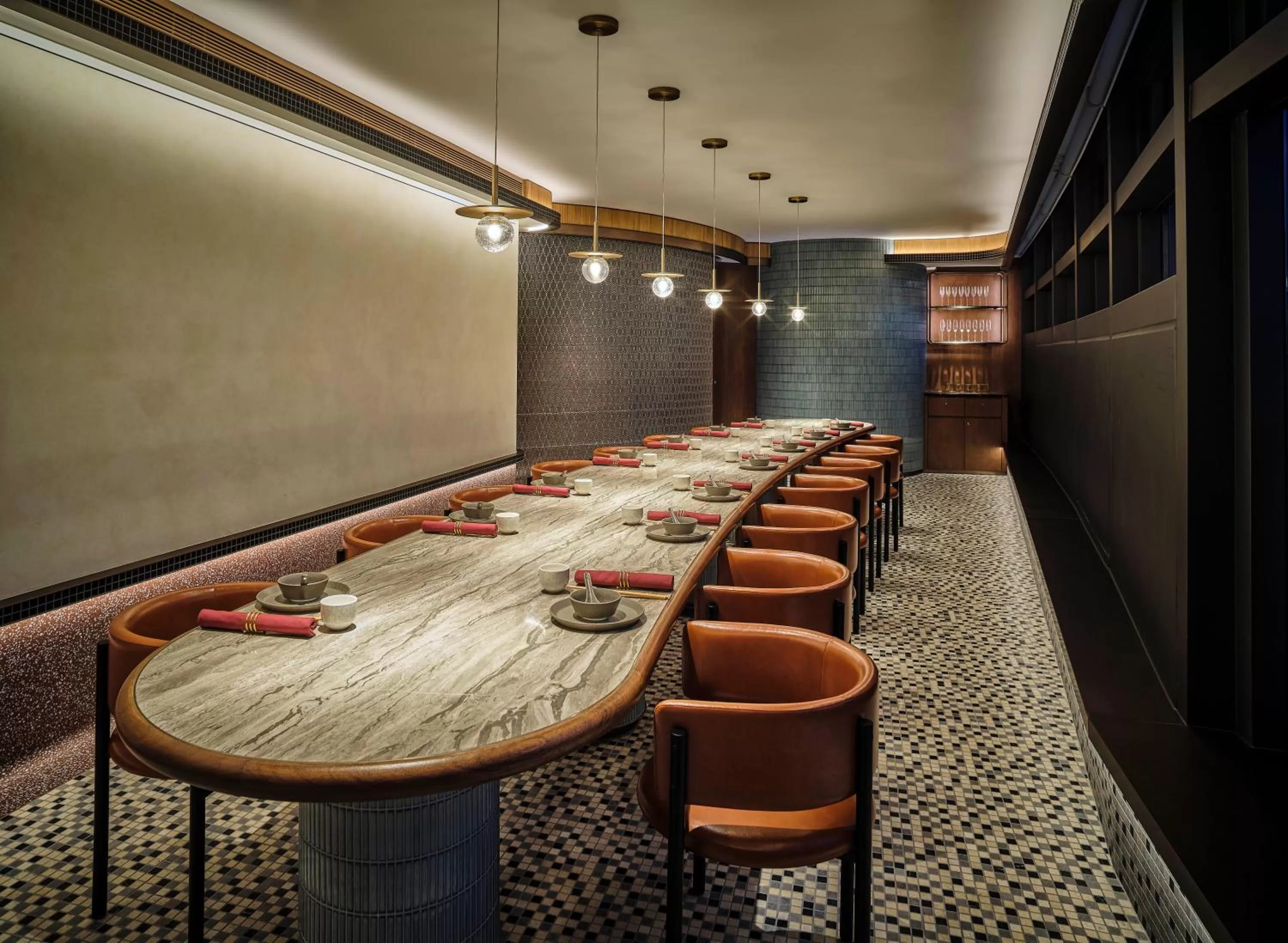 Restaurant/places to eat in Oasis Aurum 181 Hotel