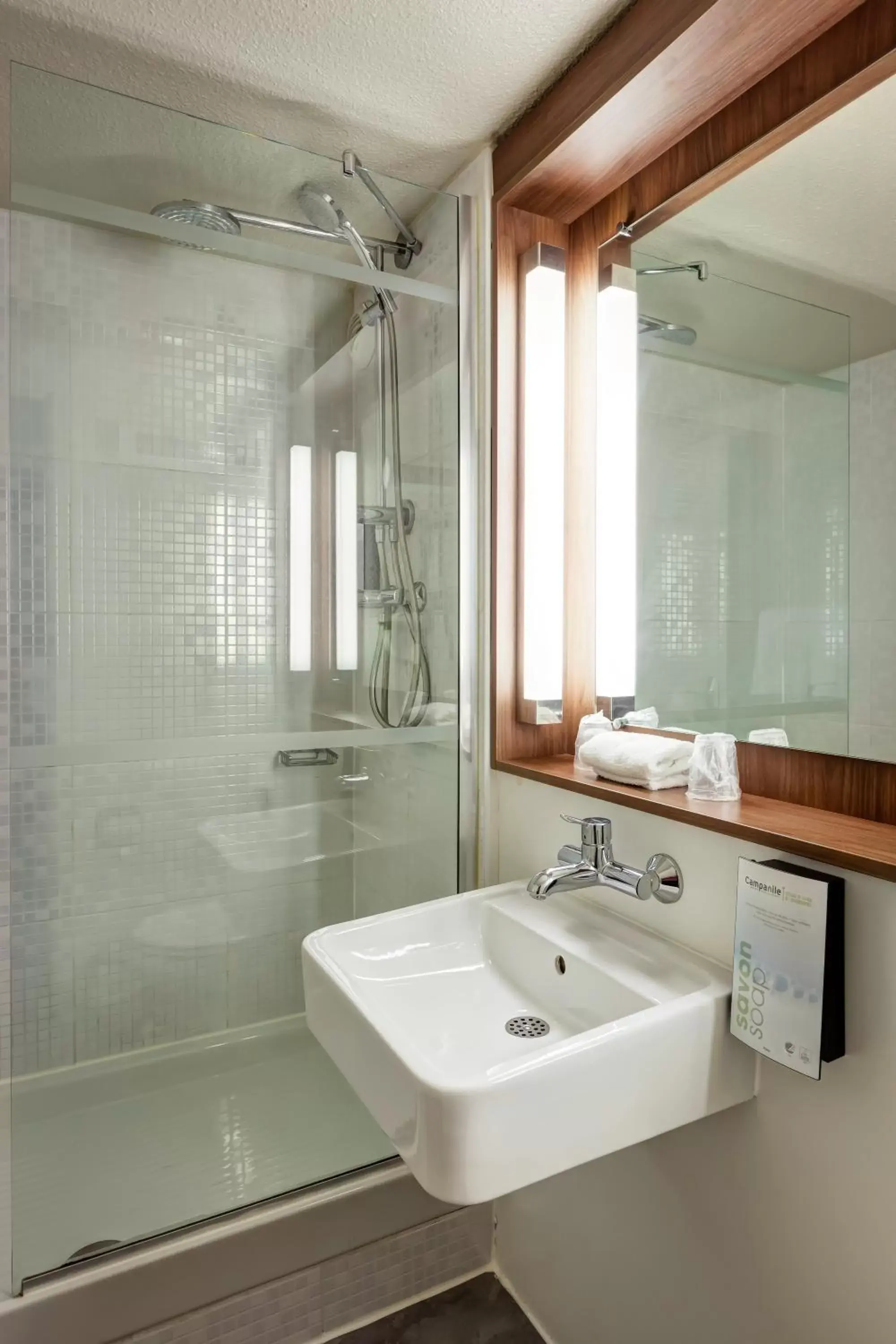 Shower, Bathroom in Campanile Lyon Bron Eurexpo