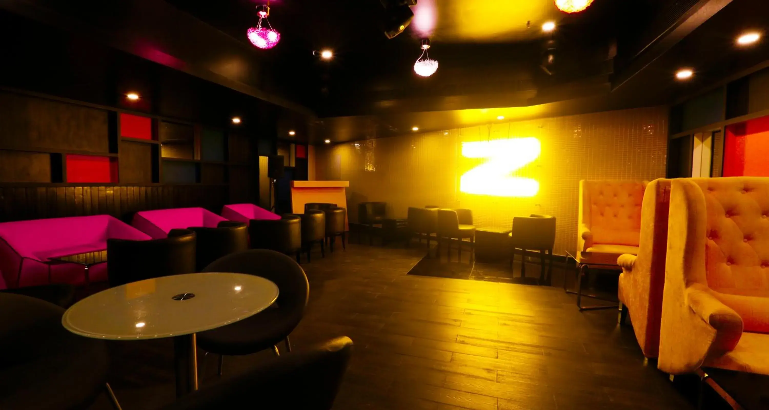 Lounge or bar, Restaurant/Places to Eat in Zone by The Park, Chennai