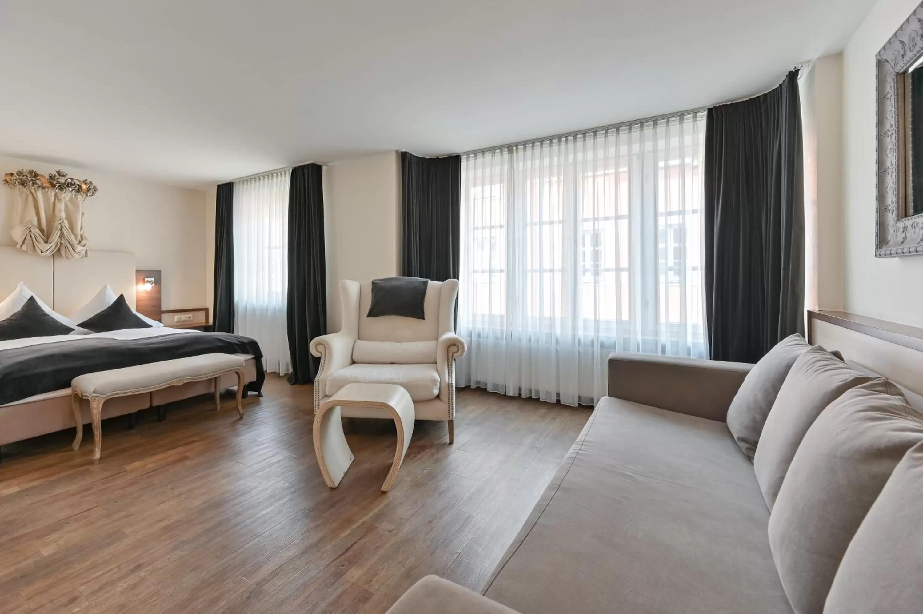 Photo of the whole room, Bed in Hotel Sonne