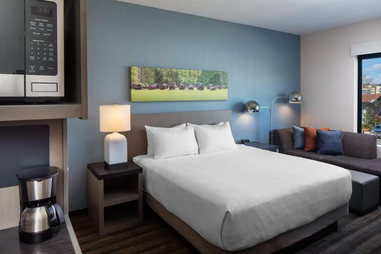 Photo of the whole room, Bed in Hyatt House Tallahassee Capitol University Photo of the whole room, Bed in Hyatt House Tallahassee Capitol University