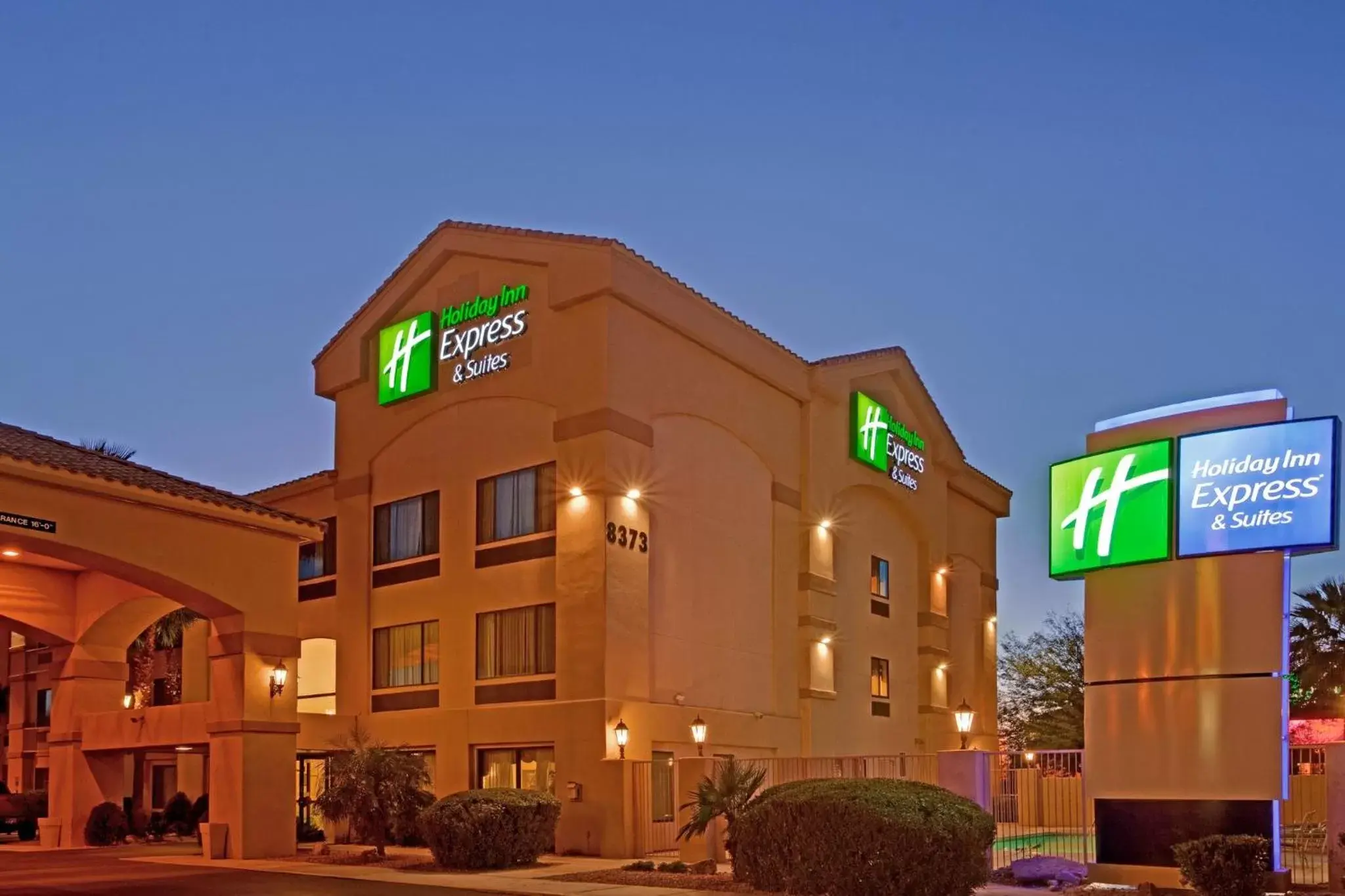 Property Building in Holiday Inn Express & Suites Tucson North, Marana, an IHG Hotel