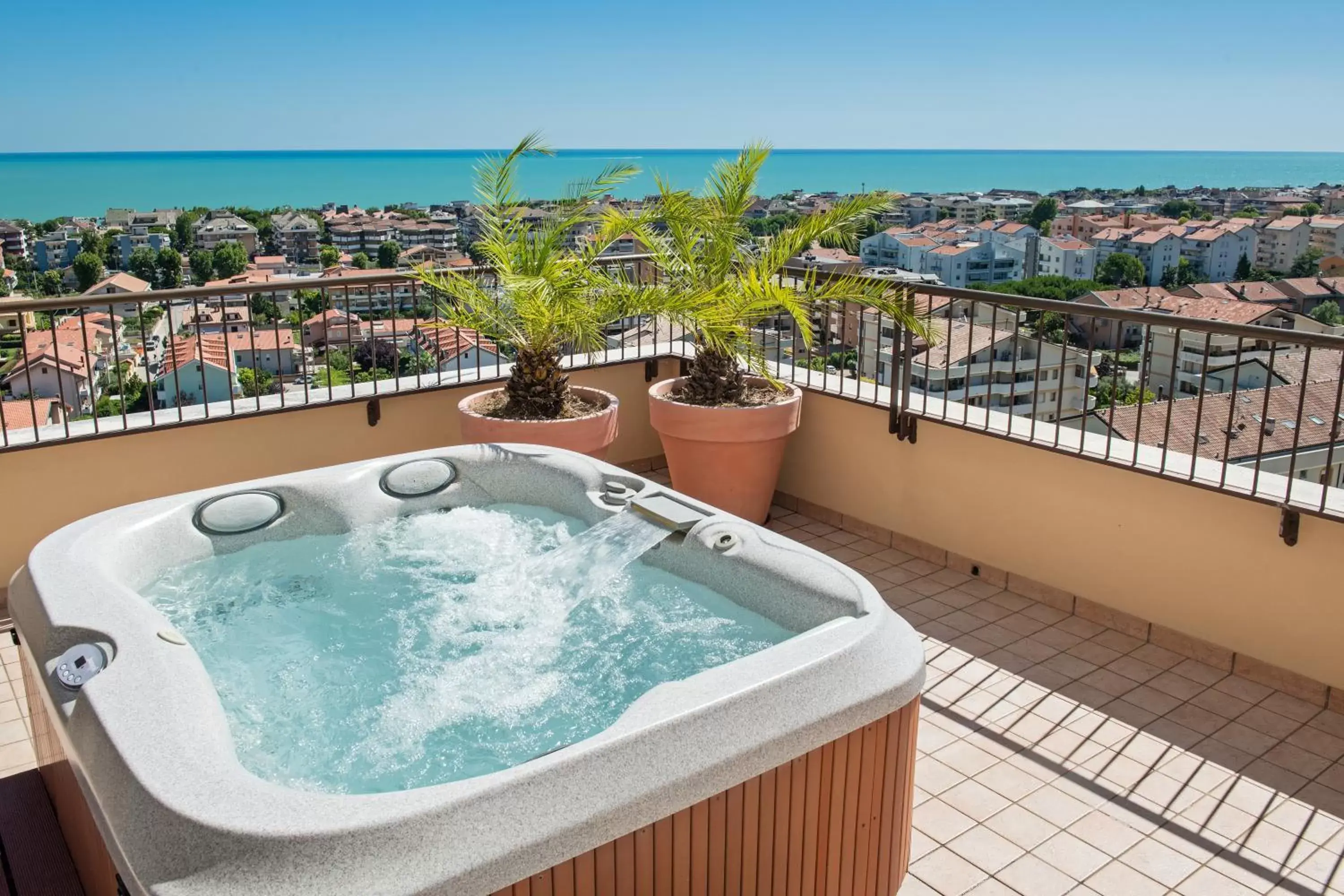 Hot Tub in Villa Maria Hotel & SPA