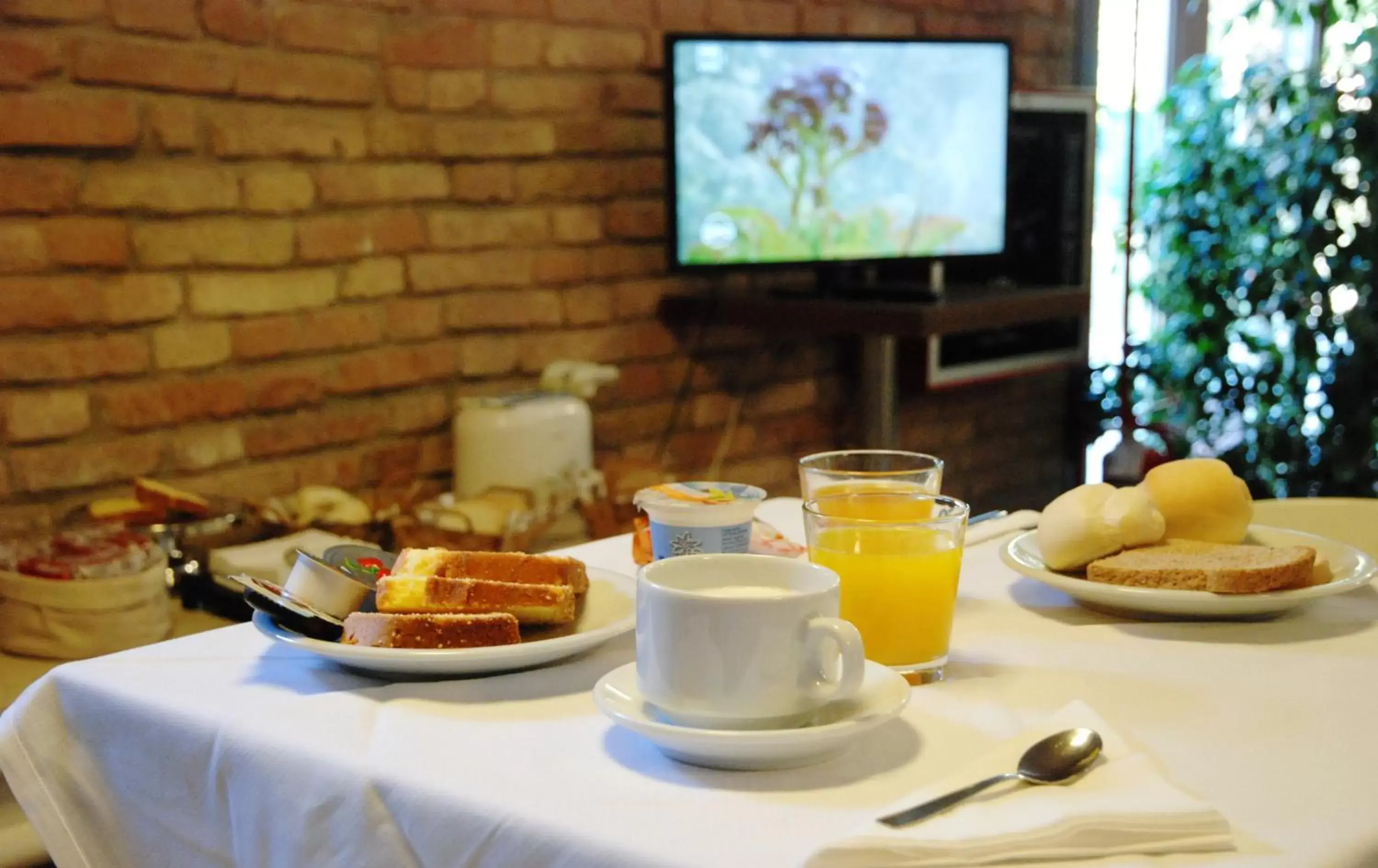 Buffet breakfast, Food in Hotel Casa a Colori Venezia