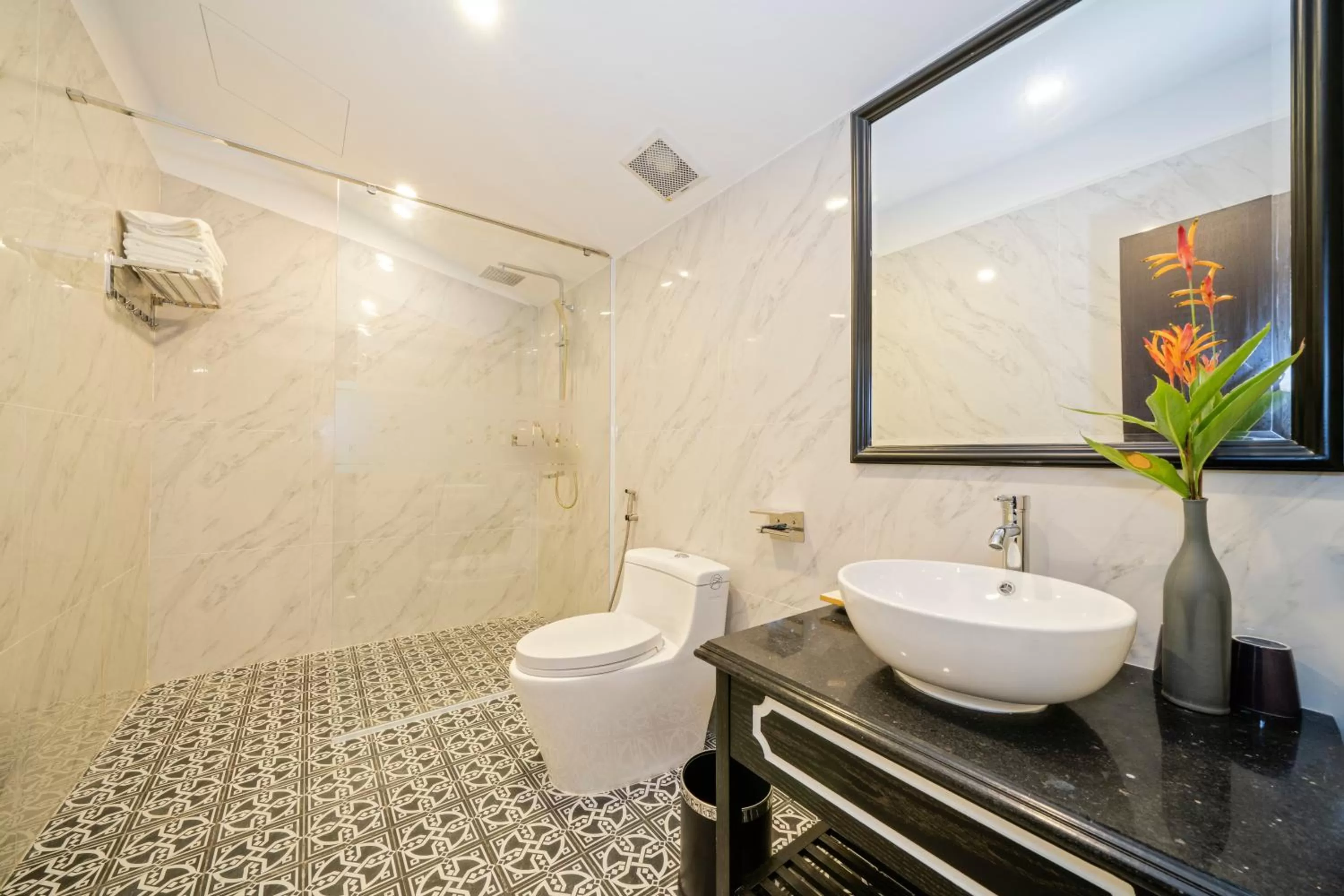 Deluxe Double or Twin Room with Balcony in Athenia Hoi An Boutique Hotel & Spa