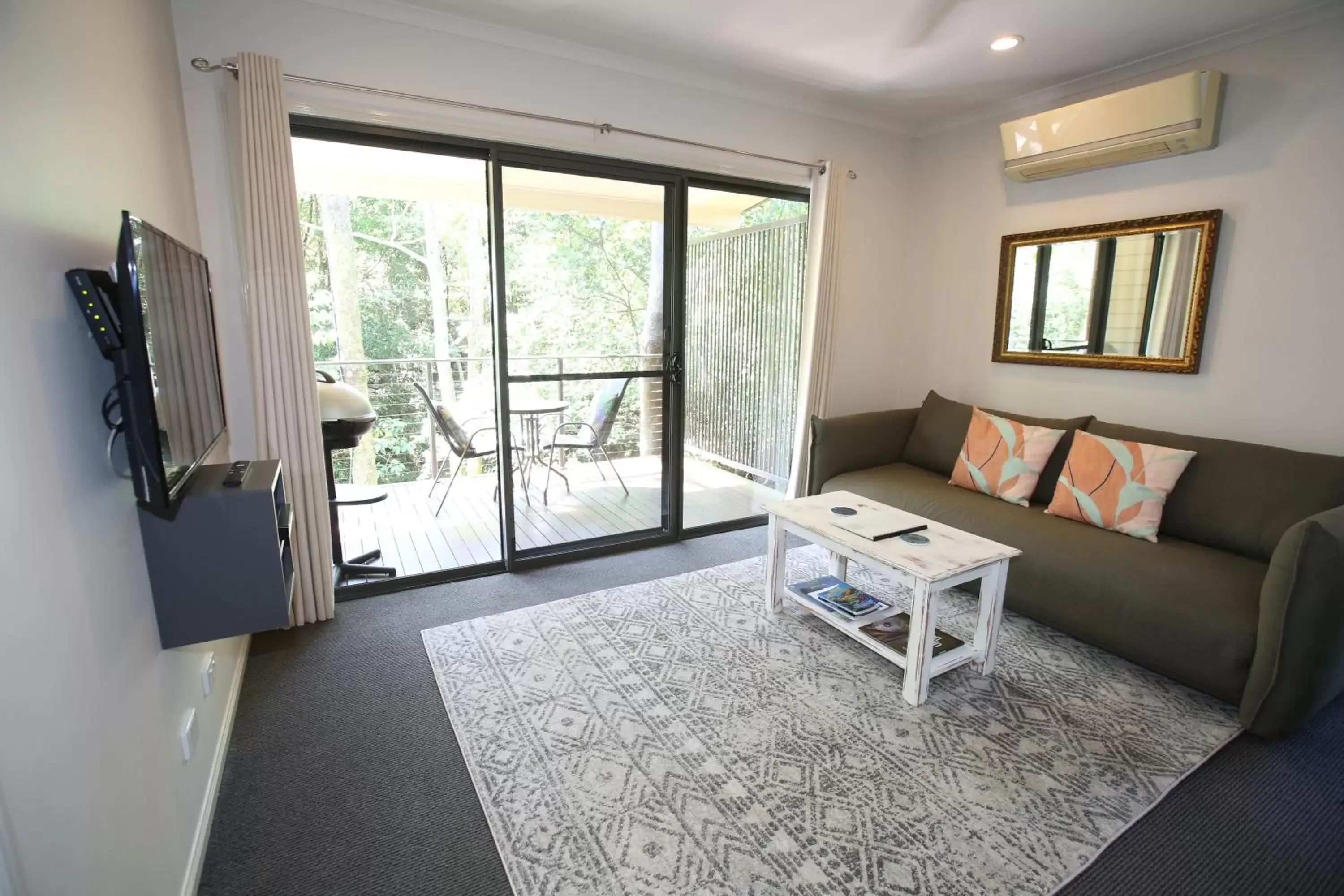 Living room, Seating Area in On Obi Maleny