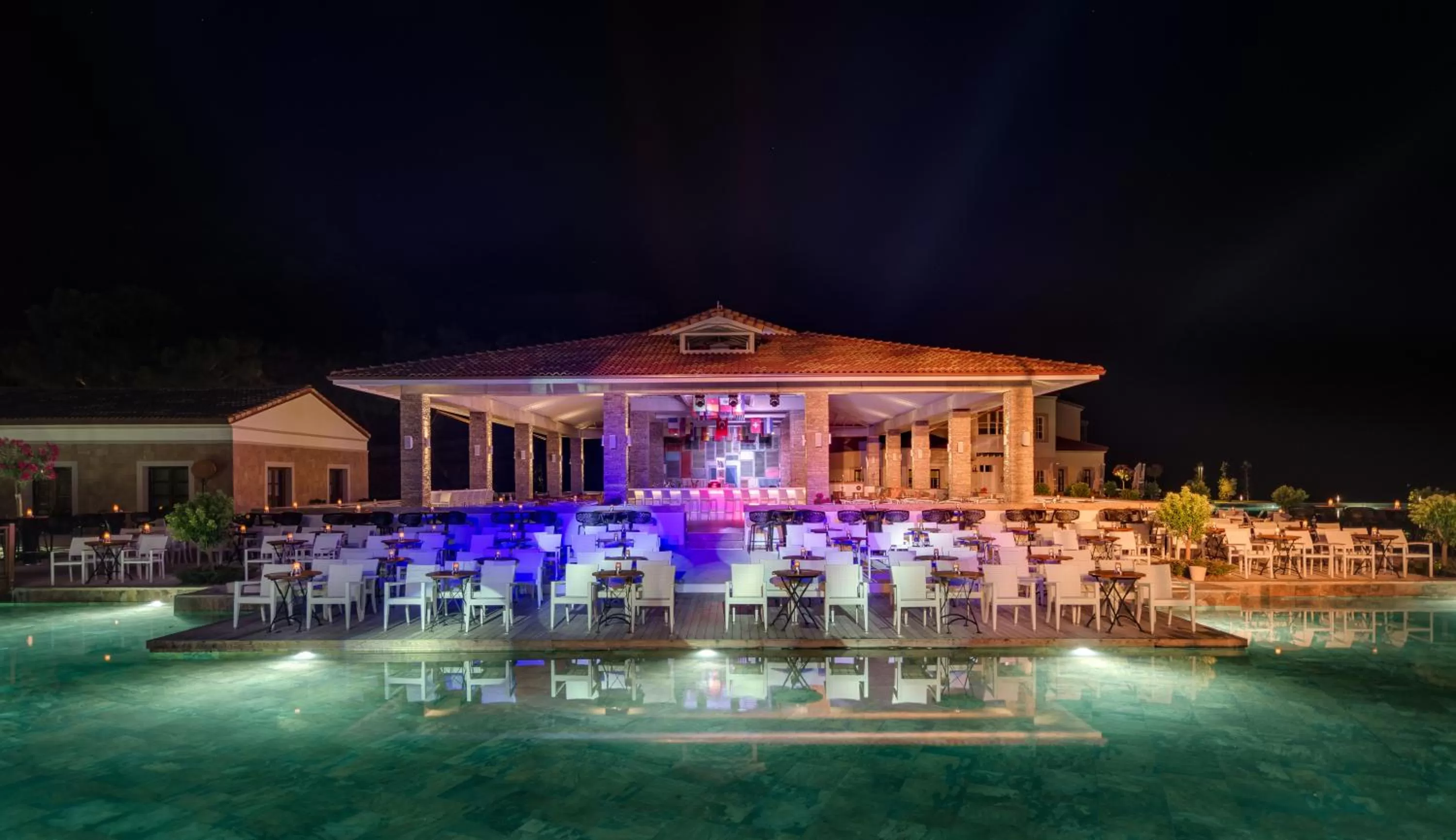 Evening entertainment in Rixos Premium Tekirova - The Land of Legends Access