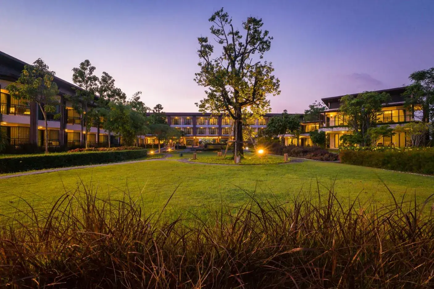 Garden, Property Building in i Tara Resort & Spa