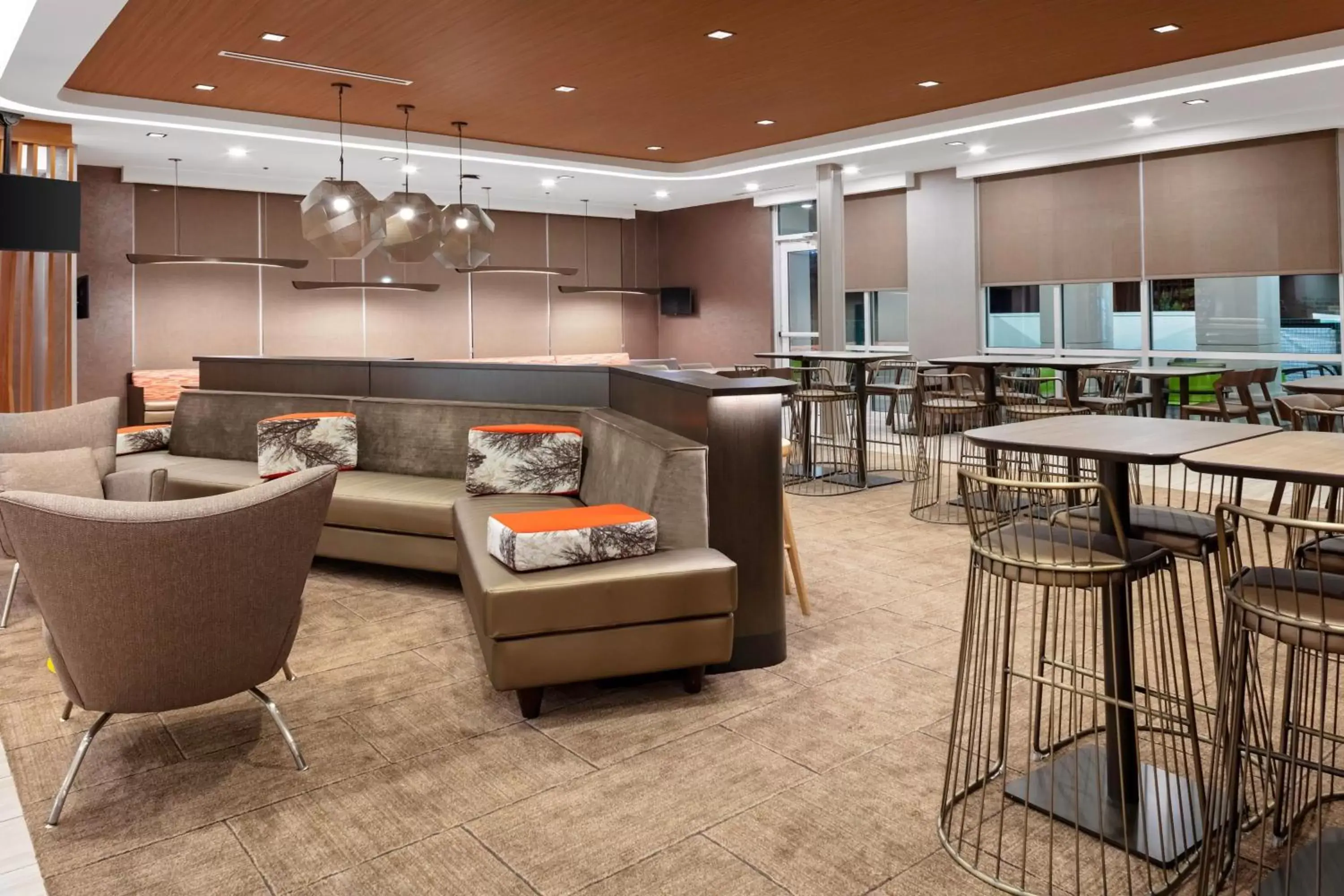 Lobby or reception, Lounge/Bar in SpringHill Suites by Marriott Beaufort